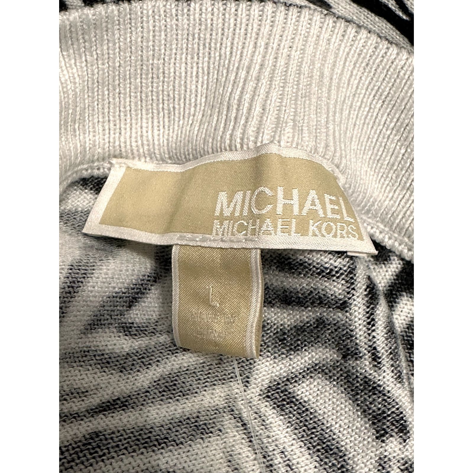 Michael Kors Michael Kors Sweater Long Sleeves Zebra Black/White L NWT Size L / US 10 / IT 46 - 9 Thumbnail