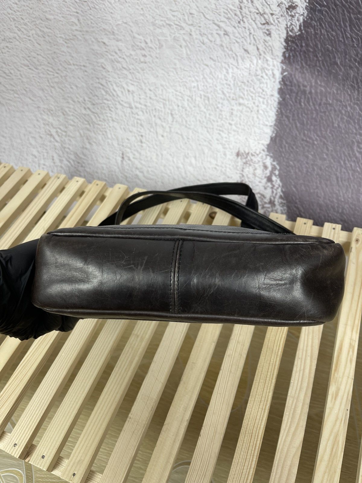 Celine Celine vintage dark brown black leather shoulder bag logo Size ONE SIZE - 6 Thumbnail