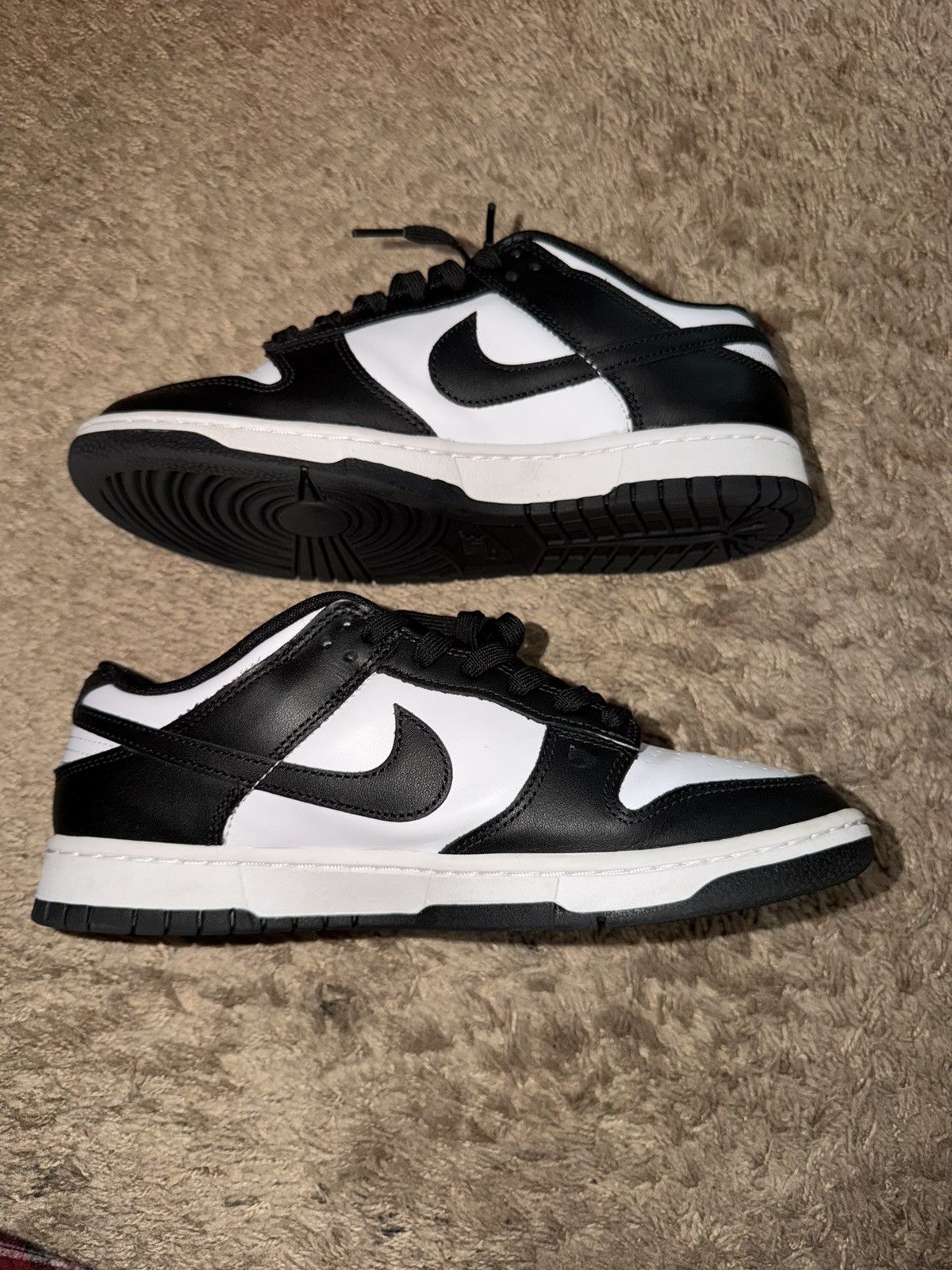 Jordan Brand Nike Dunk Low ‘Panda’ Size US 9.5 / EU 42-43 - 4 Thumbnail