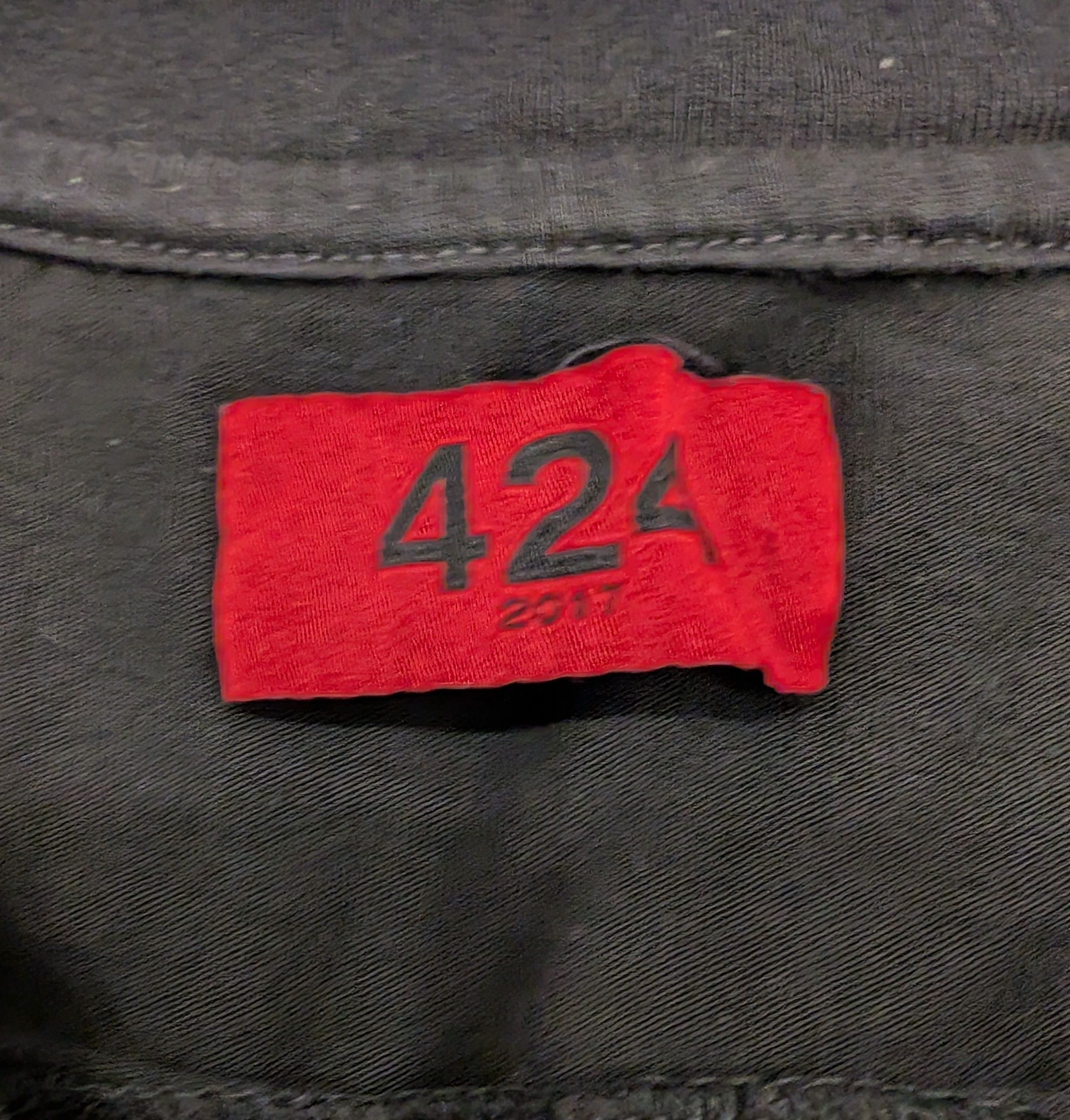 424 424 Discover the Earth Long Sleeve T-shirt Made in USA Size US L / EU 52-54 / 3 - 3 Thumbnail