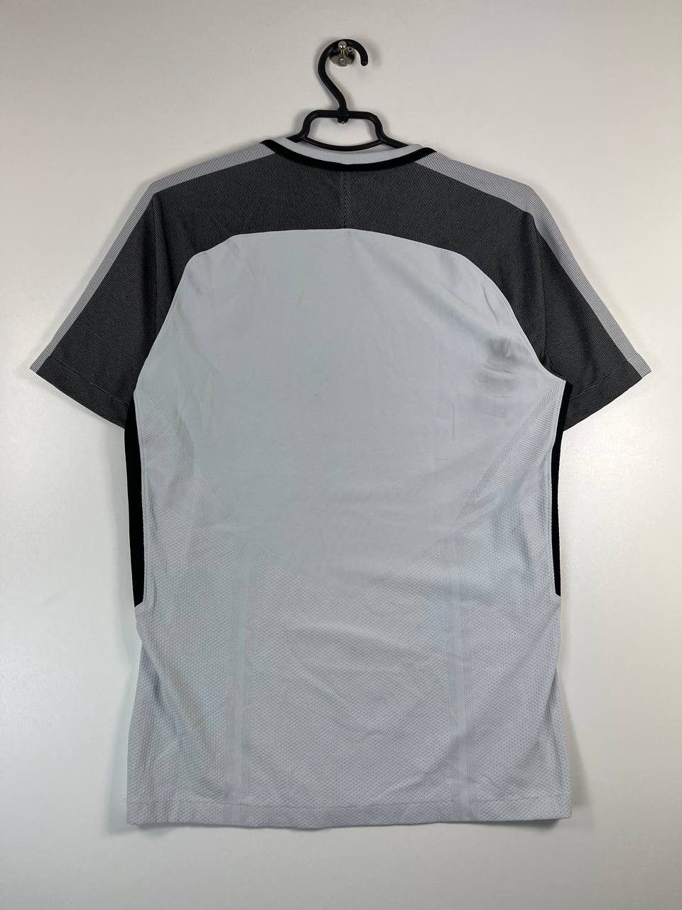 Nike Paris Saint Germain PSG Training Shirt Nike 2017 2018 Mens S Size US S / EU 44-46 / 1 - 6 Thumbnail