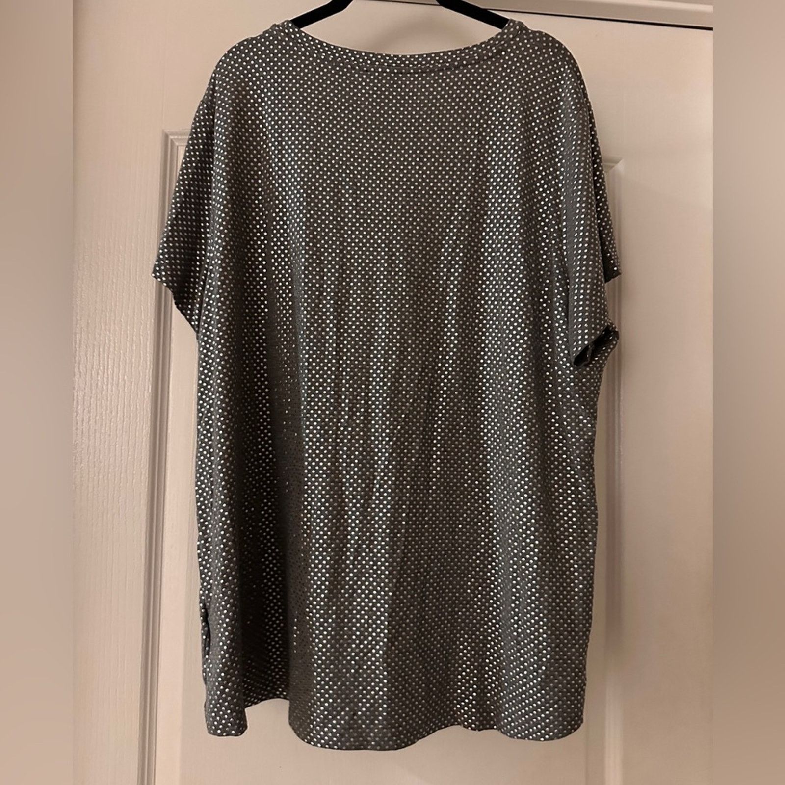 Jones New York NWT Jones New York grey and silver polka dot tee size 3X Size 3XL / US 20-22 - 2 Thumbnail