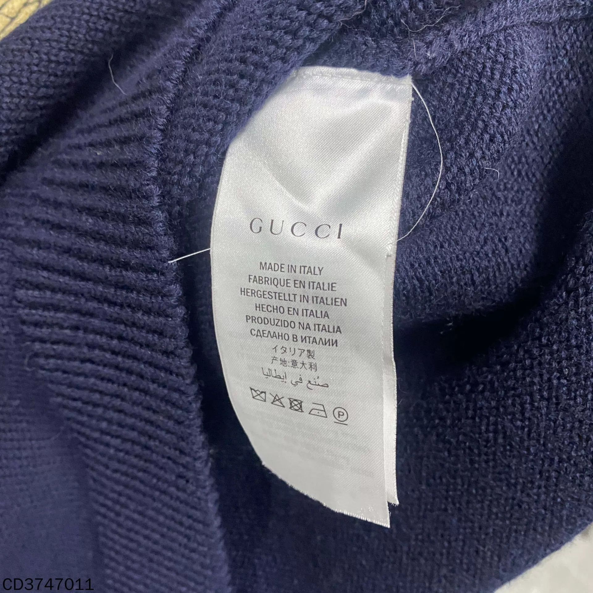 Gucci GUCCI Navy Blue Bee Sweater L Size US L / EU 52-54 / 3 - 4 Thumbnail