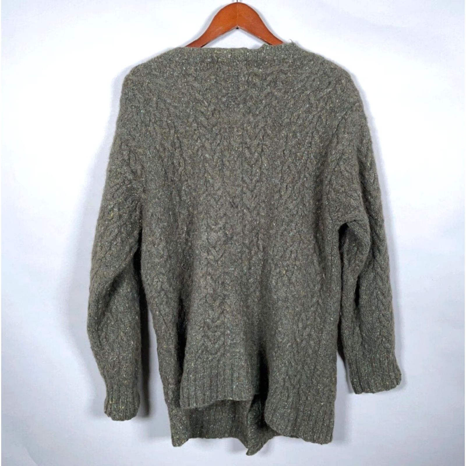 Jones New York VINTAGE Jones New York Cardigan Sweater Women Large Olive Green Wool Mohair Elongated Cable Knit V-Neck Button Front 90s Preppy Heavyweight Casual Size L / US 10 / IT 46 - 2 Thumbnail