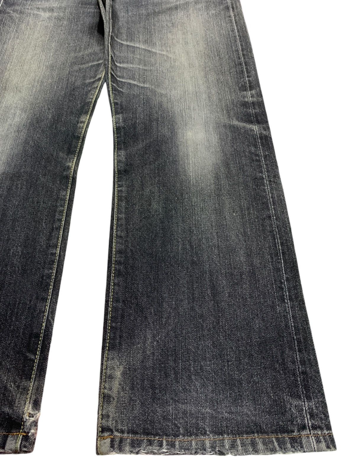 Uniqlo Vintage Uniqlo Selvedge Faded Wash Distressed Loose Jeans Size US 34 / EU 50 - 7 Thumbnail