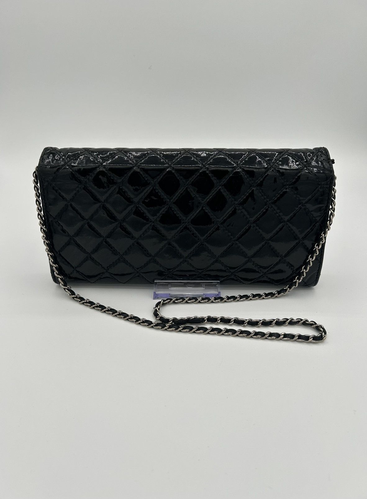 Chanel ❤️Chanel Patent Leather Quilted Wallet on a Chain❤️ Size ONE SIZE - 4 Thumbnail