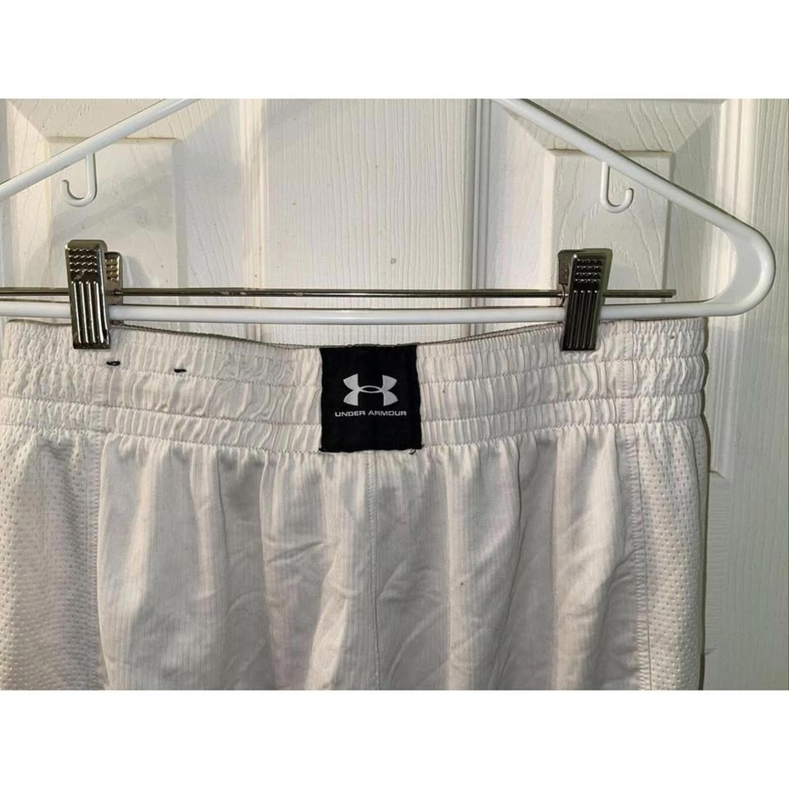 Other Under Armour Performance Athletic Shorts Size US 32 / EU 48 - 8 Thumbnail