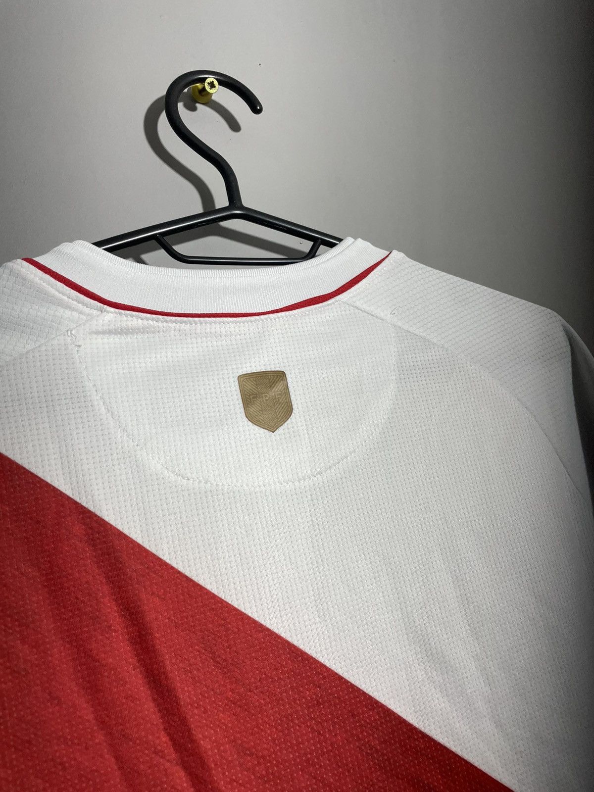 Vintage Peru World Cup Marathon Soccer jersey size M Size US M / EU 48-50 / 2 - 8 Thumbnail