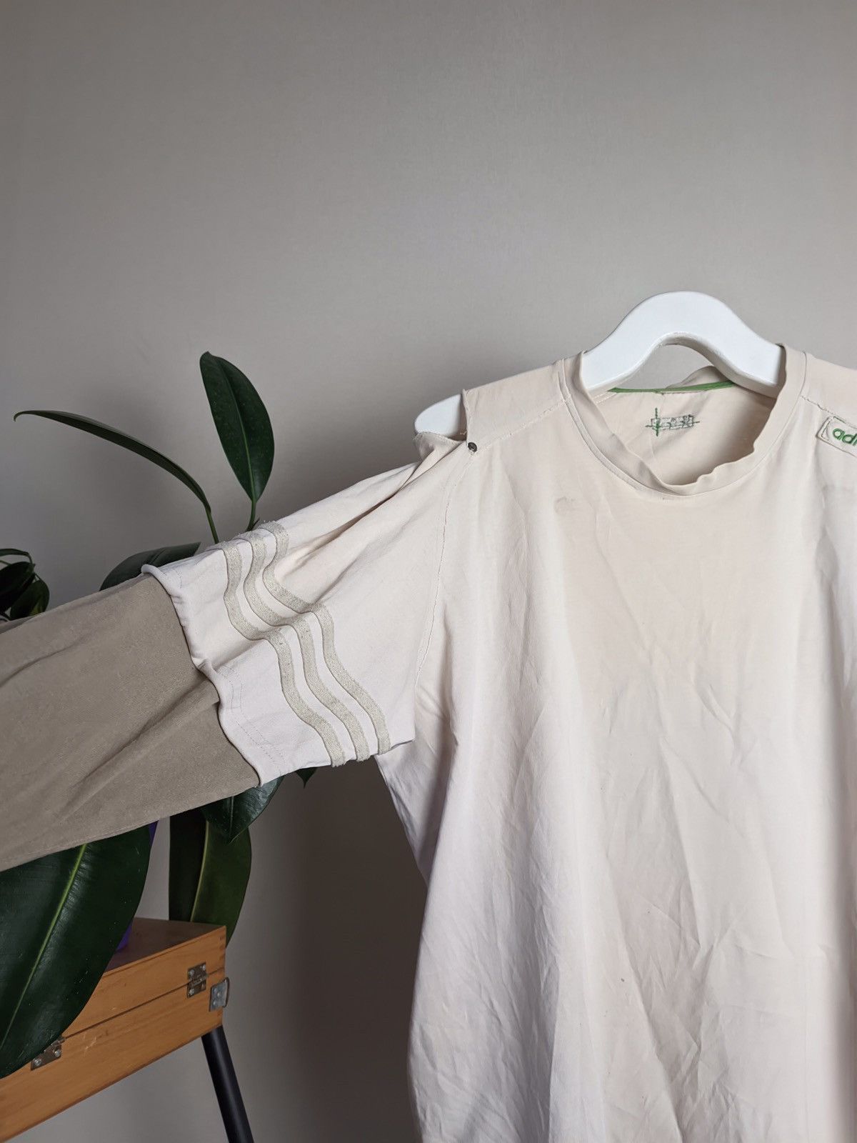 If Six Was Nine Adidas Y2K vintage faded Long Sleeve Hysteric Glamour Vibe Size US L / EU 52-54 / 3 - 2 Thumbnail