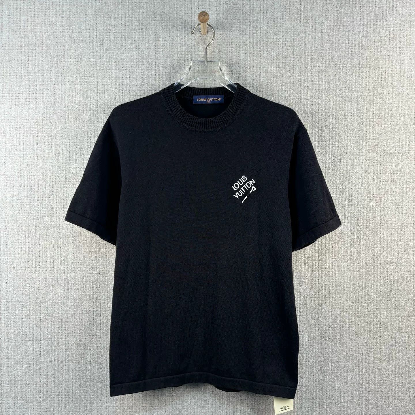 Louis Vuitton Louis Vuitton FW22 Pin Logo Crewneck Tee Size US L / EU 52-54 / 3 - 1 Thumbnail