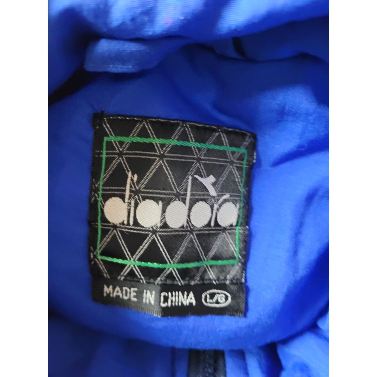 Diadora VTG 90s Diadora Fitness One Jacket Windbreaker Zip Large Men Diadora Nylon Blue Athletic Lightweight Geometric 80s 90s Sports Jacket Mens Size US L / EU 52-54 / 3 - 6 Thumbnail