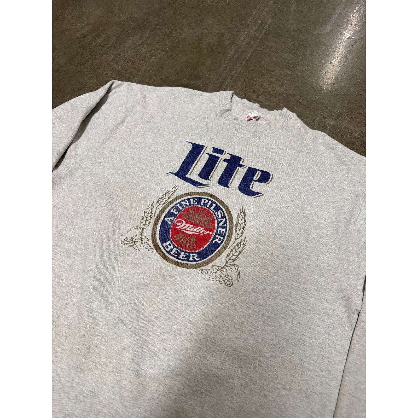 Vintage Vintage Y2K 90s Distressed Miller Lite Crewneck Size US XL / EU 56 / 4 - 2 Thumbnail