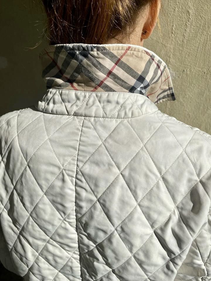 Burberry × Vintage Burberry quilted women’s jacket Size S / US 4 / IT 40 - 4 Thumbnail