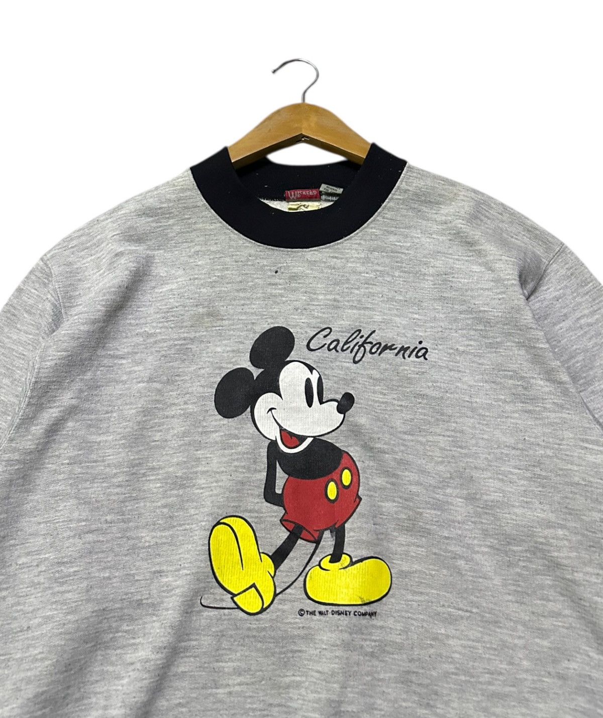 Mickey Mouse Vintage 90s Mickey mouse crewned sweatshirt Size US M / EU 48-50 / 2 - 3 Thumbnail