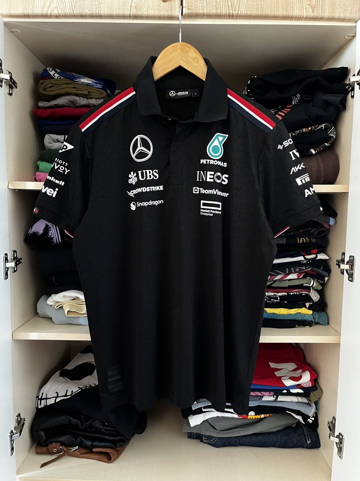 Mercedes-Benz F1 Mercedes Benz Petronas AMG Tommy Hilfiger Polo Tee Size US L / EU 52-54 / 3 - 1 Thumbnail