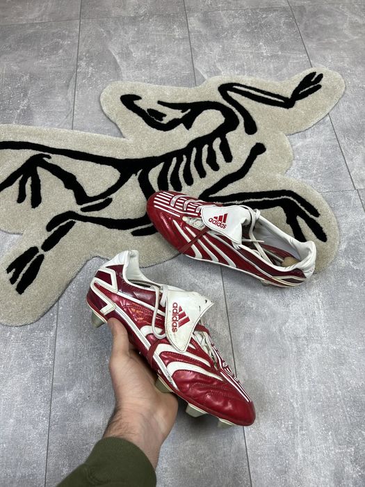 Retro predator hot sale football boots