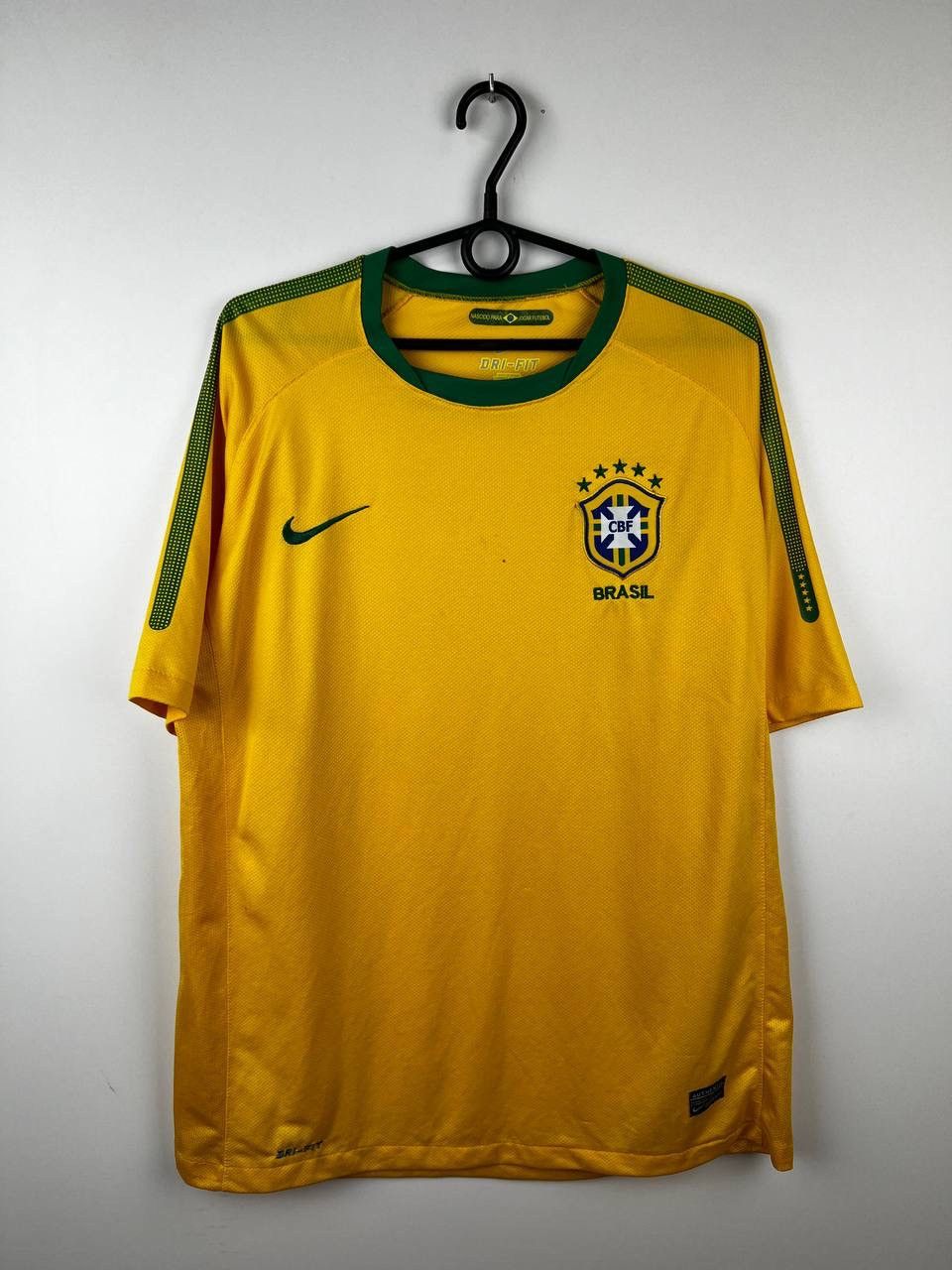 Vintage Brazil Nike vintage t-shirts size L Size US L / EU 52-54 / 3 - 1 Thumbnail