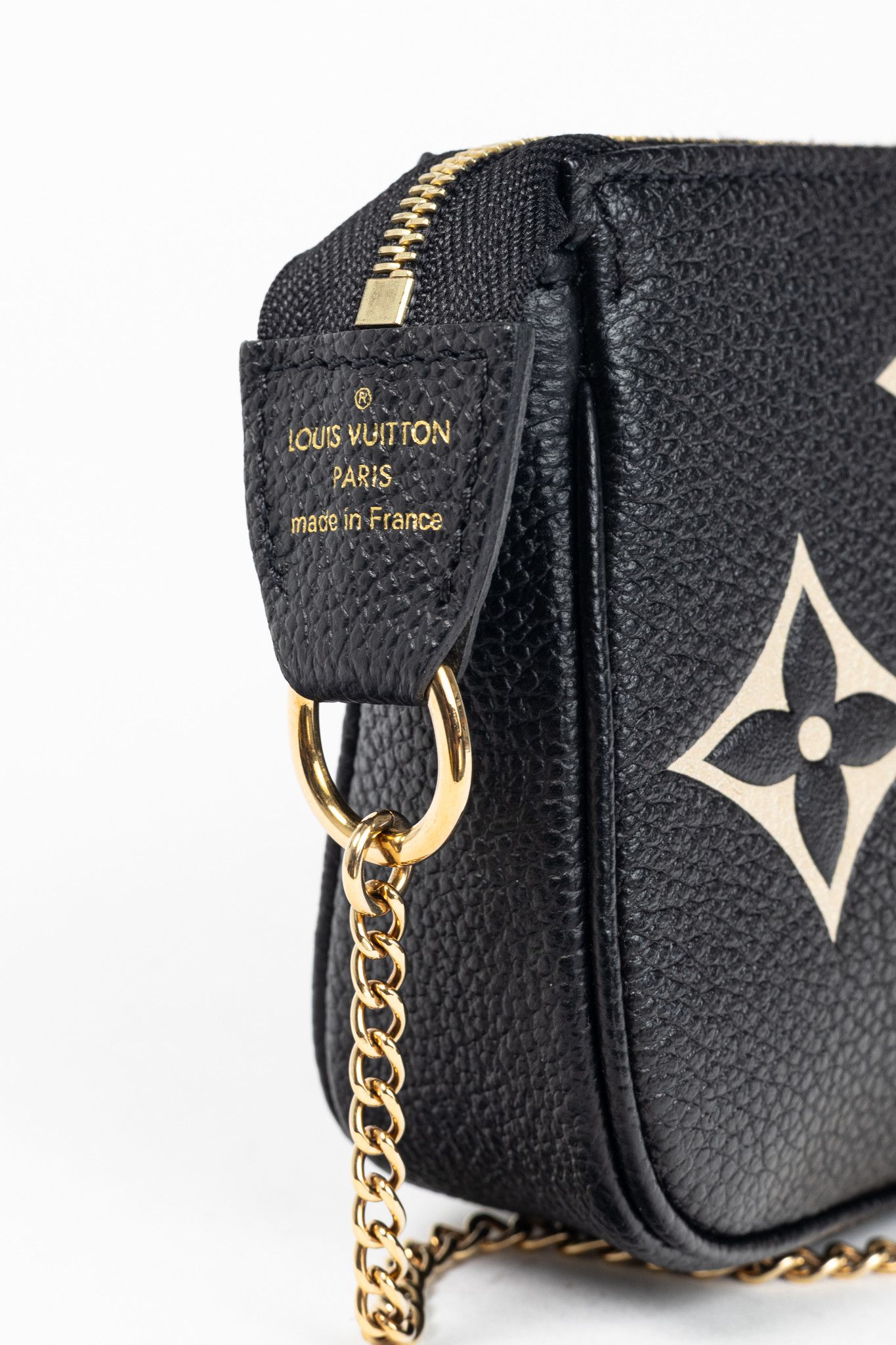 Louis Vuitton Louis Vuitton Mini Pochette Accessoires Monogram Empreinte Size ONE SIZE - 6 Thumbnail