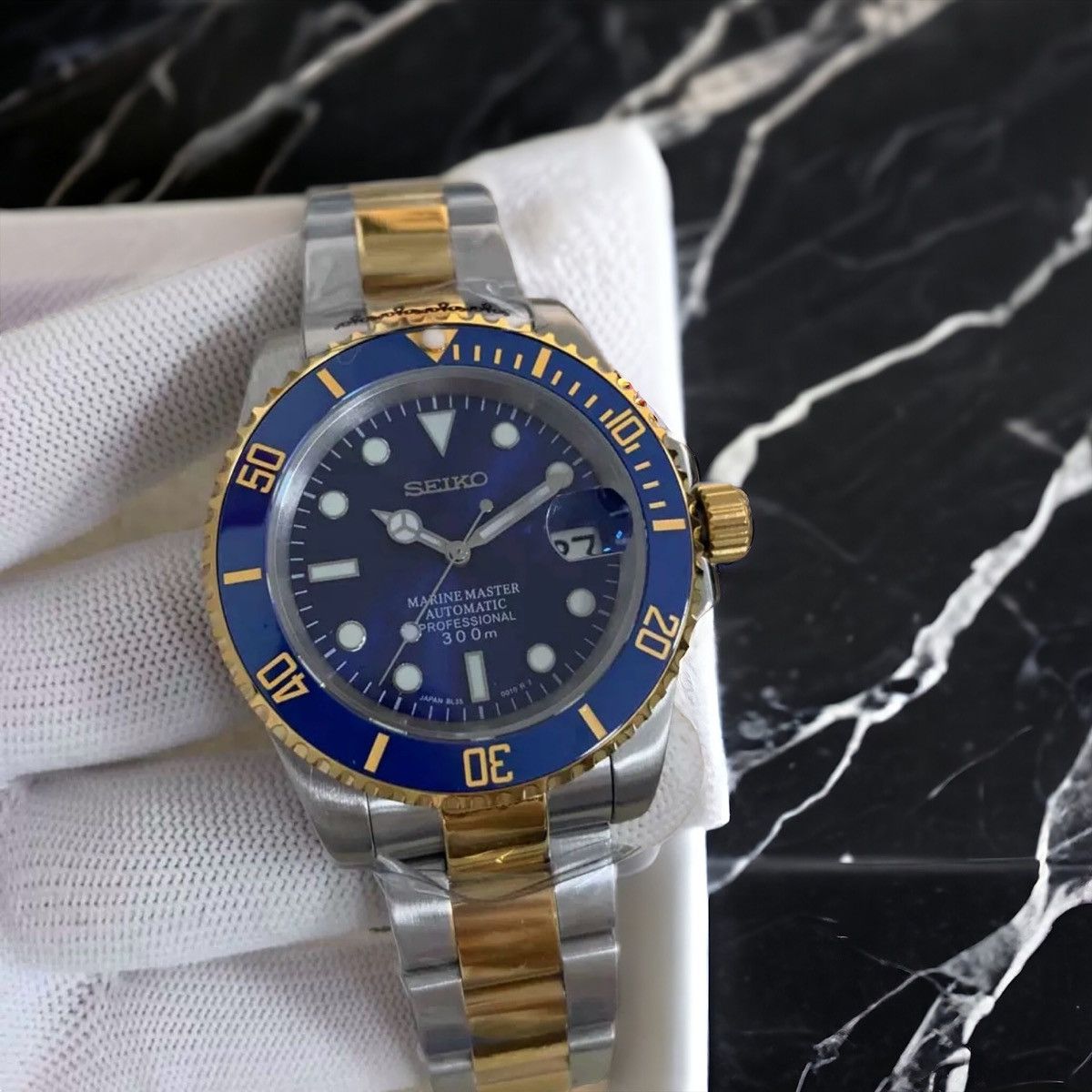 Japanese Brand Seiko Mod Submariner Bluesy Blue Dial Steel Gold Watch 41mm Size ONE SIZE - 1 Thumbnail