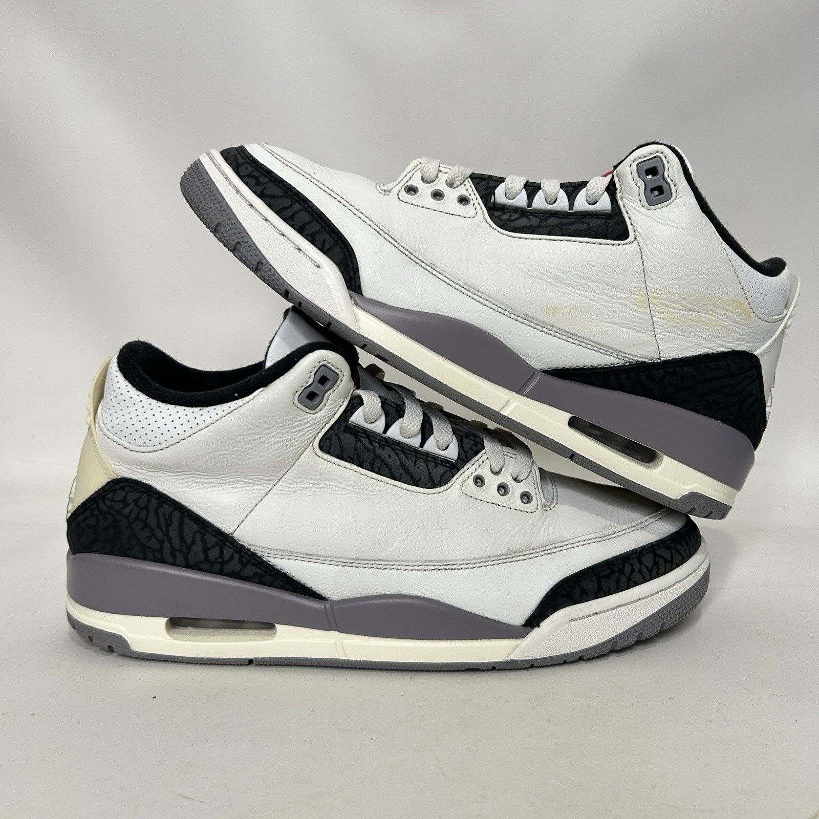 Nike Nike Air Jordan 3 Retro “Cement Grey White Fire Red” Size US 10.5 / EU 43-44 - 1 Thumbnail