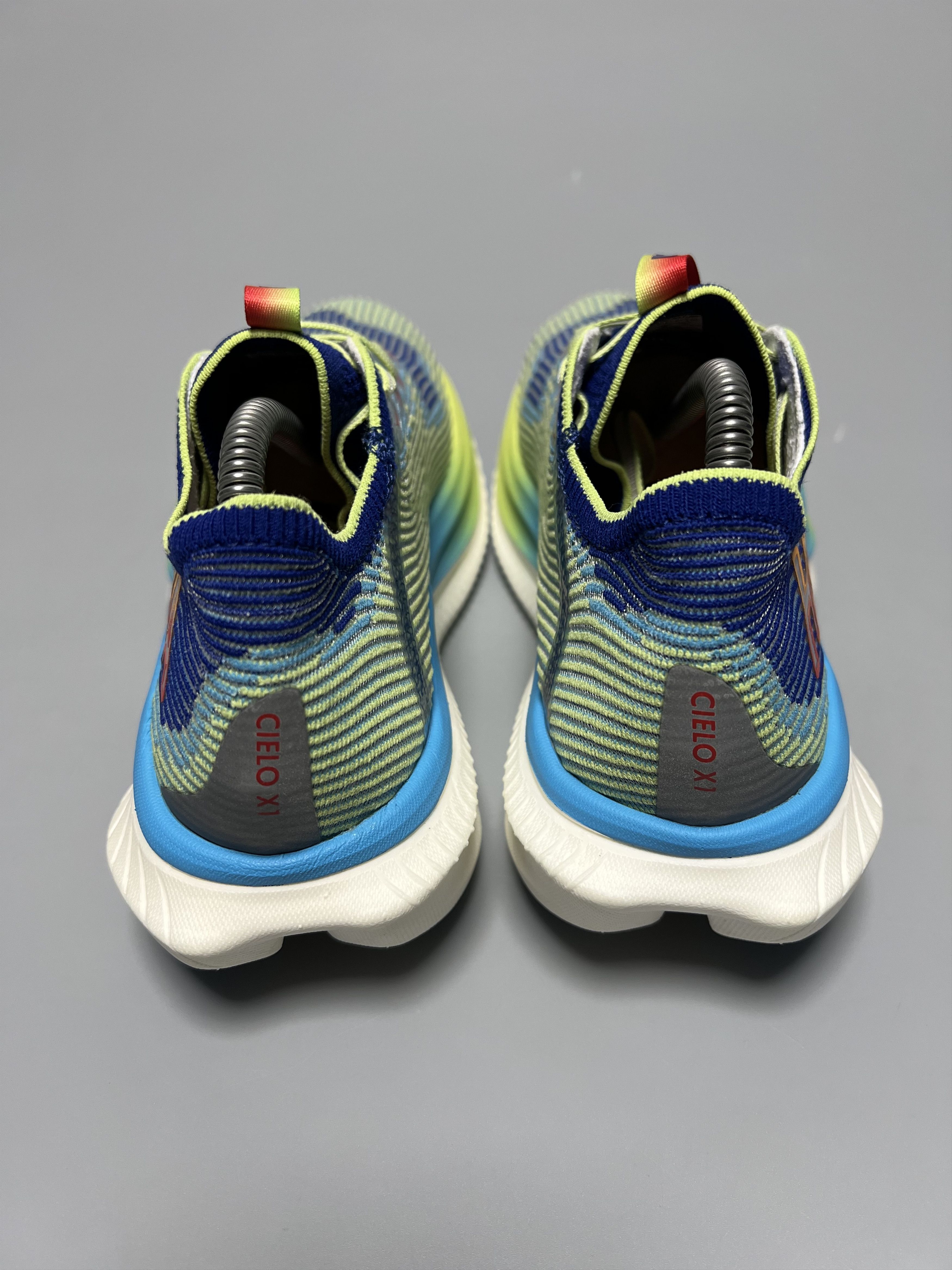 Hoka Hoka One One Celio X1 Evening Sky Lettuce Running Shoes Size US 7 / EU 40 - 3 Thumbnail