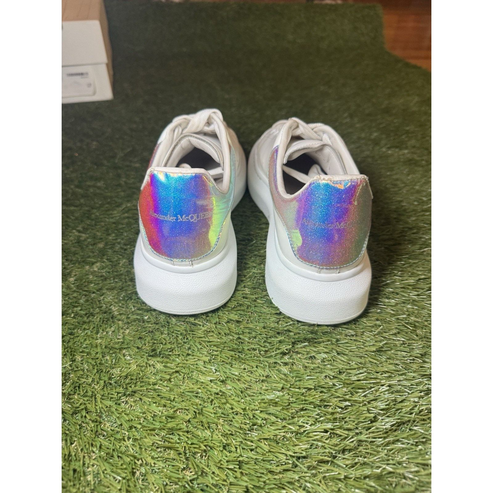 Alexander McQueen Alexander McQueen Oversized White Sneakers Size 41 / 8 Men’s Size US 8 / EU 41 - 3 Thumbnail