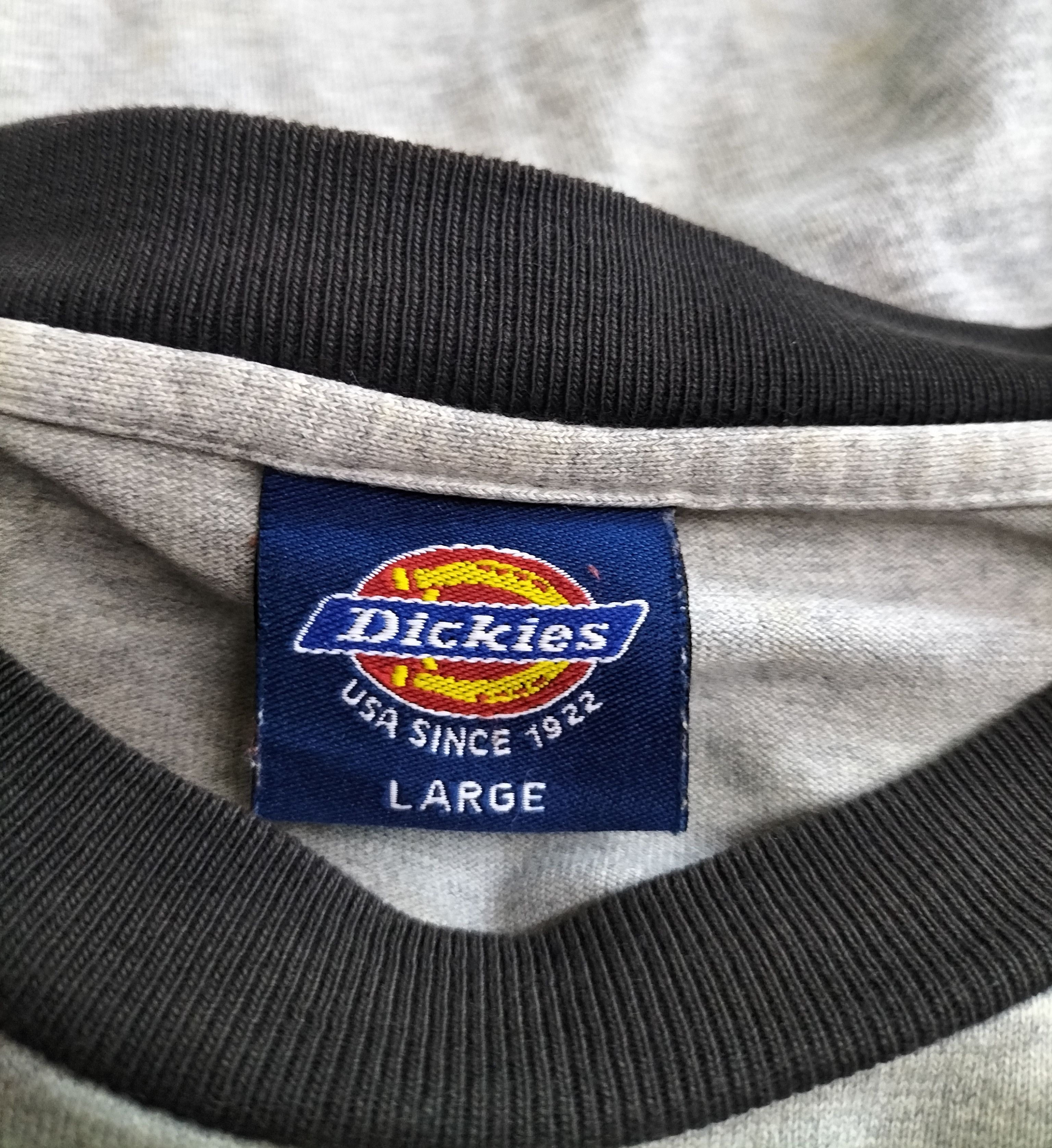Dickies Vintage Dickies big logo distressed shirt Size US L / EU 52-54 / 3 - 3 Thumbnail