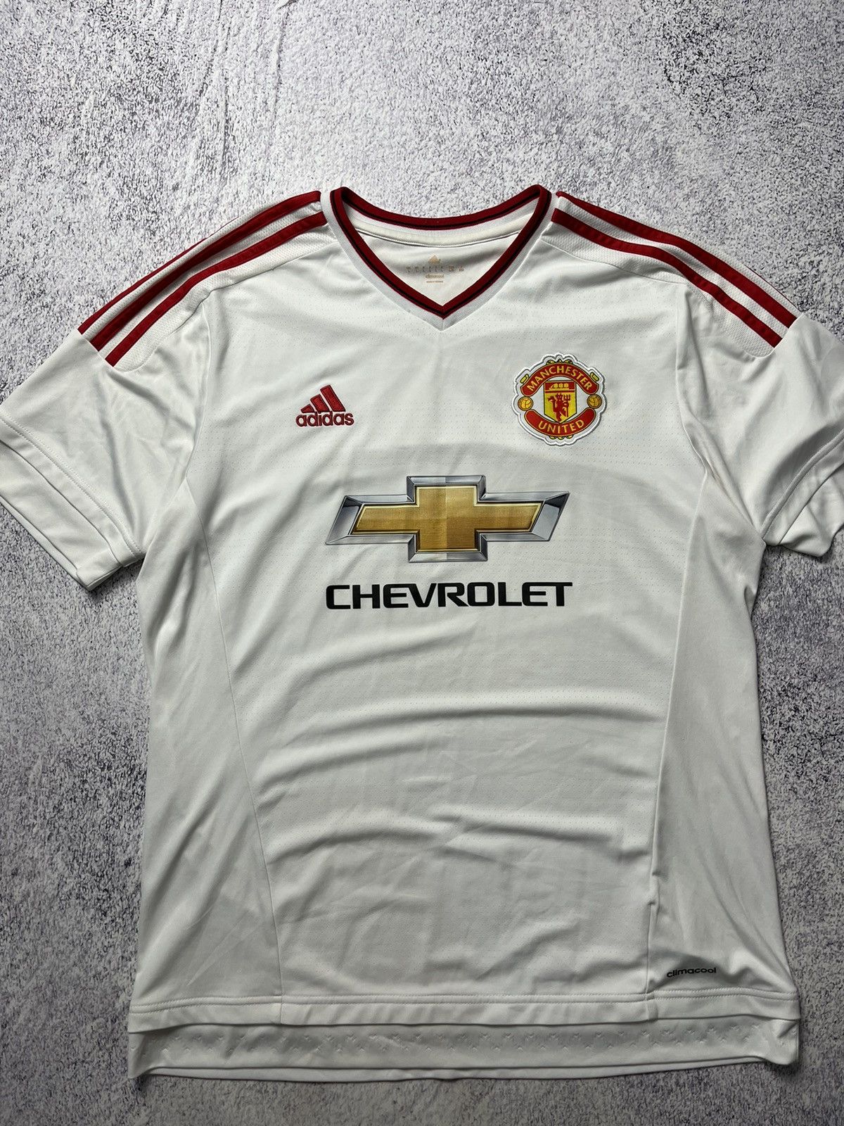 Nike Adult Adidas Manchester United Jersey 2015\16 Size US L / EU 52-54 / 3 - 5 Thumbnail