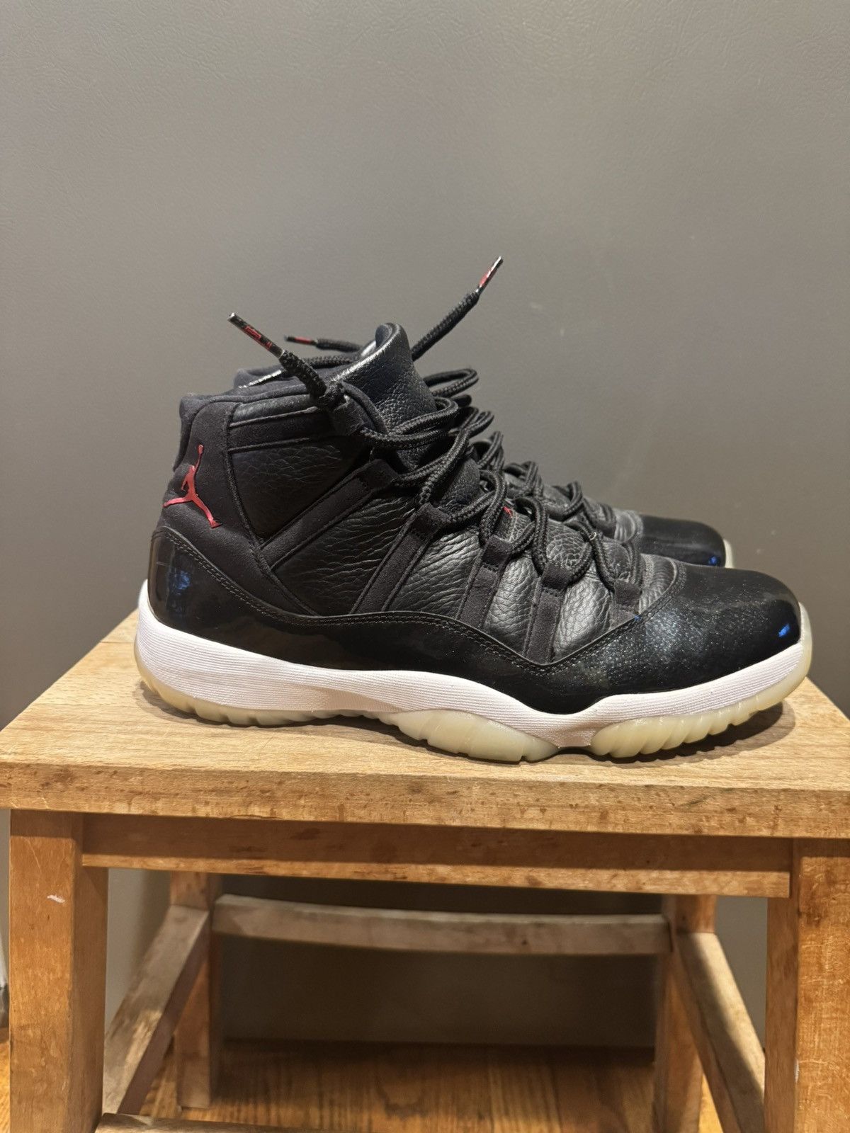 Jordan Brand Jordan 11 Retro “72-10” Size US 11 / EU 44 - 2 Thumbnail