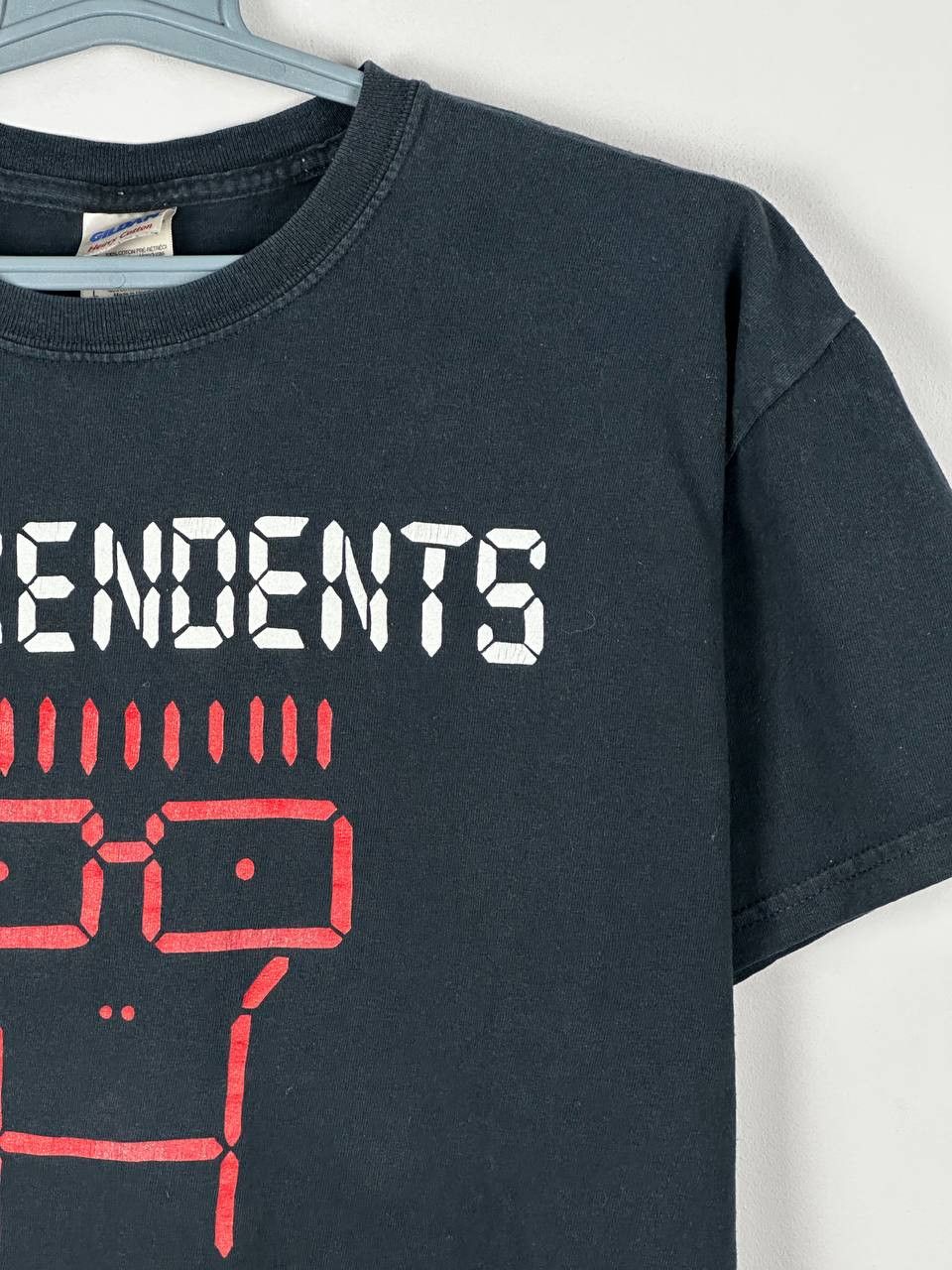 Band Tees VINTAGE Y2K DESCENDENTS MILO FADED TEE (all circle jerks) Size US L / EU 52-54 / 3 - 4 Thumbnail