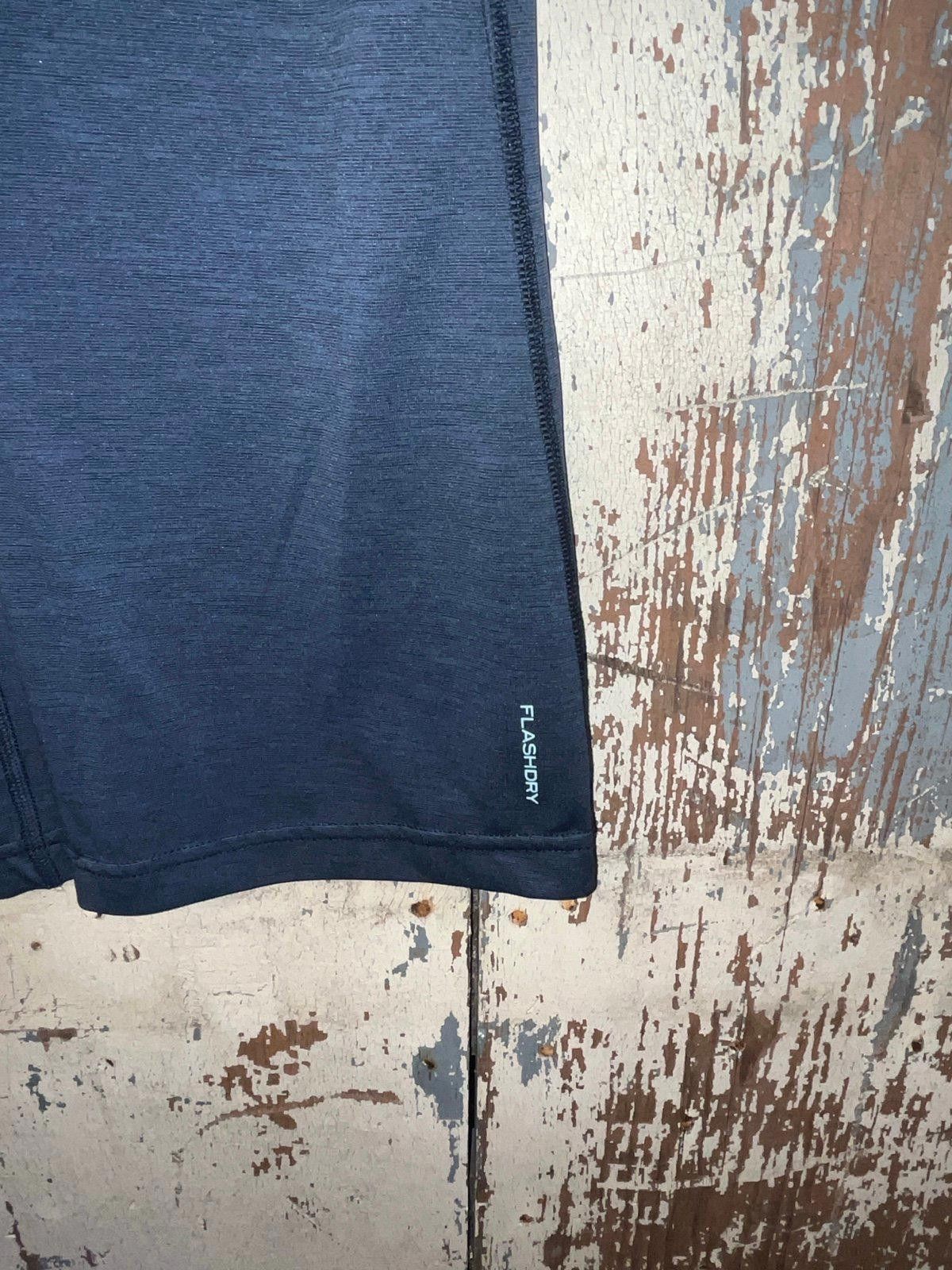 The North Face The North Face v-neck tee Flashdry gray size XS womens Size XS / US 0-2 / IT 36-38 - 5 Thumbnail