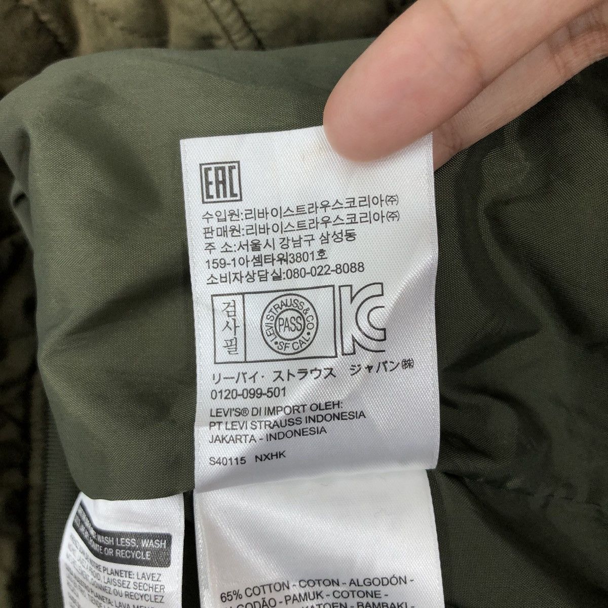 Levi's LEVI’S Bomber Jacket Quilted Green Color Size L Size US L / EU 52-54 / 3 - 9 Thumbnail