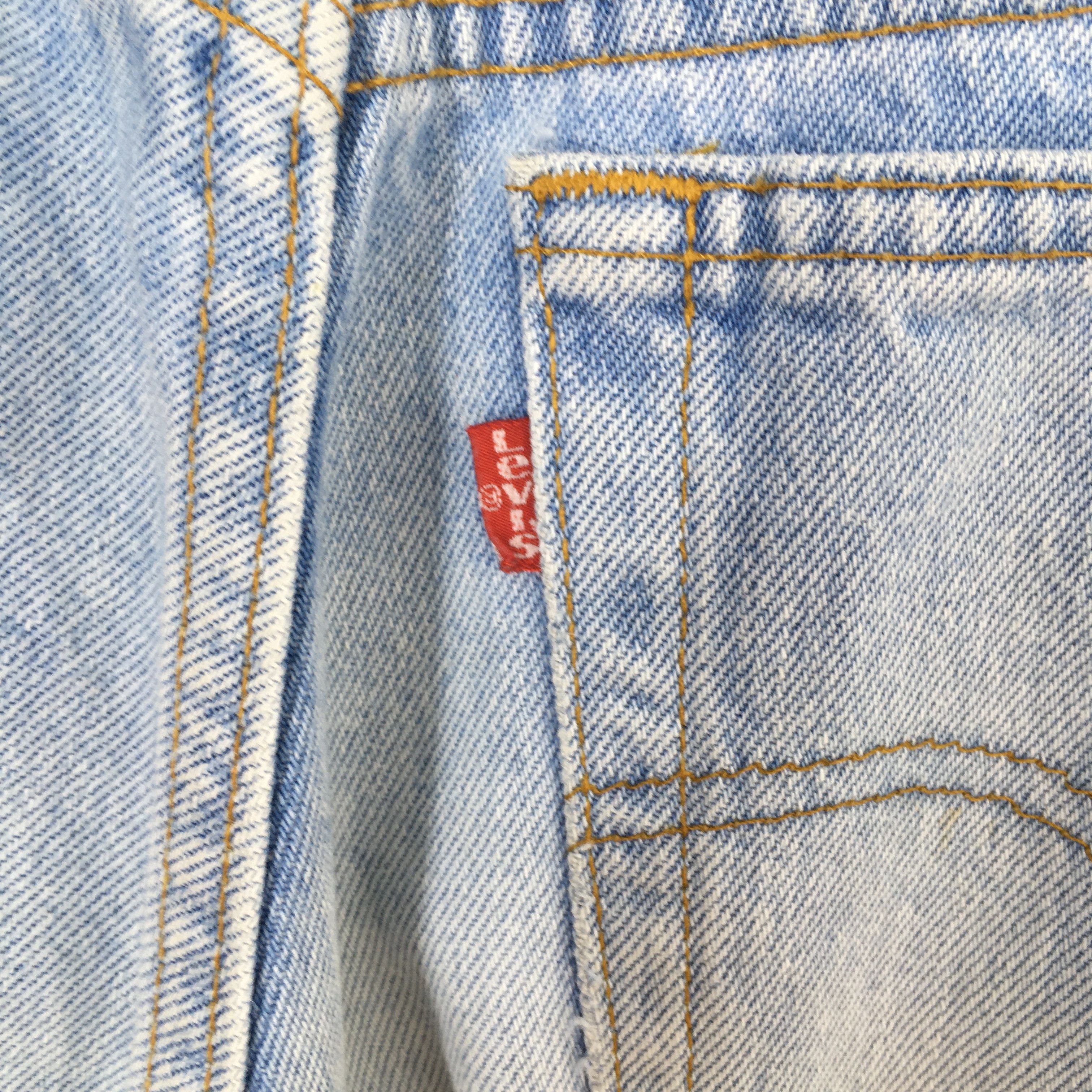 Levi's Size 30x33 Vintage Levi's 90s 501 Light Blue Jeans Size US 30 / EU 46 - 16 Thumbnail