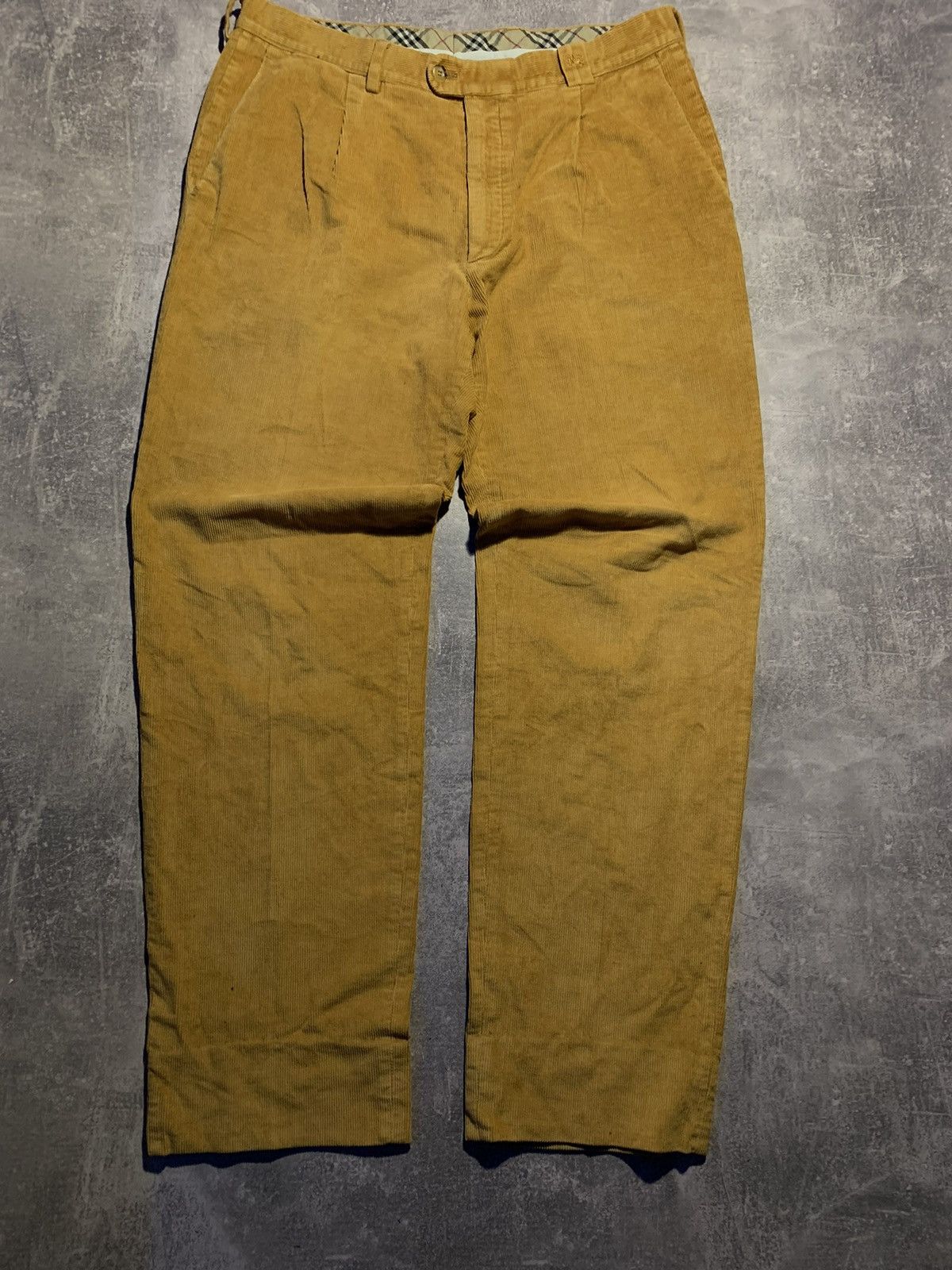 Burberry Burberry velvet vintage casual pants L size 34 Size US 34 / EU 50 - 1 Thumbnail