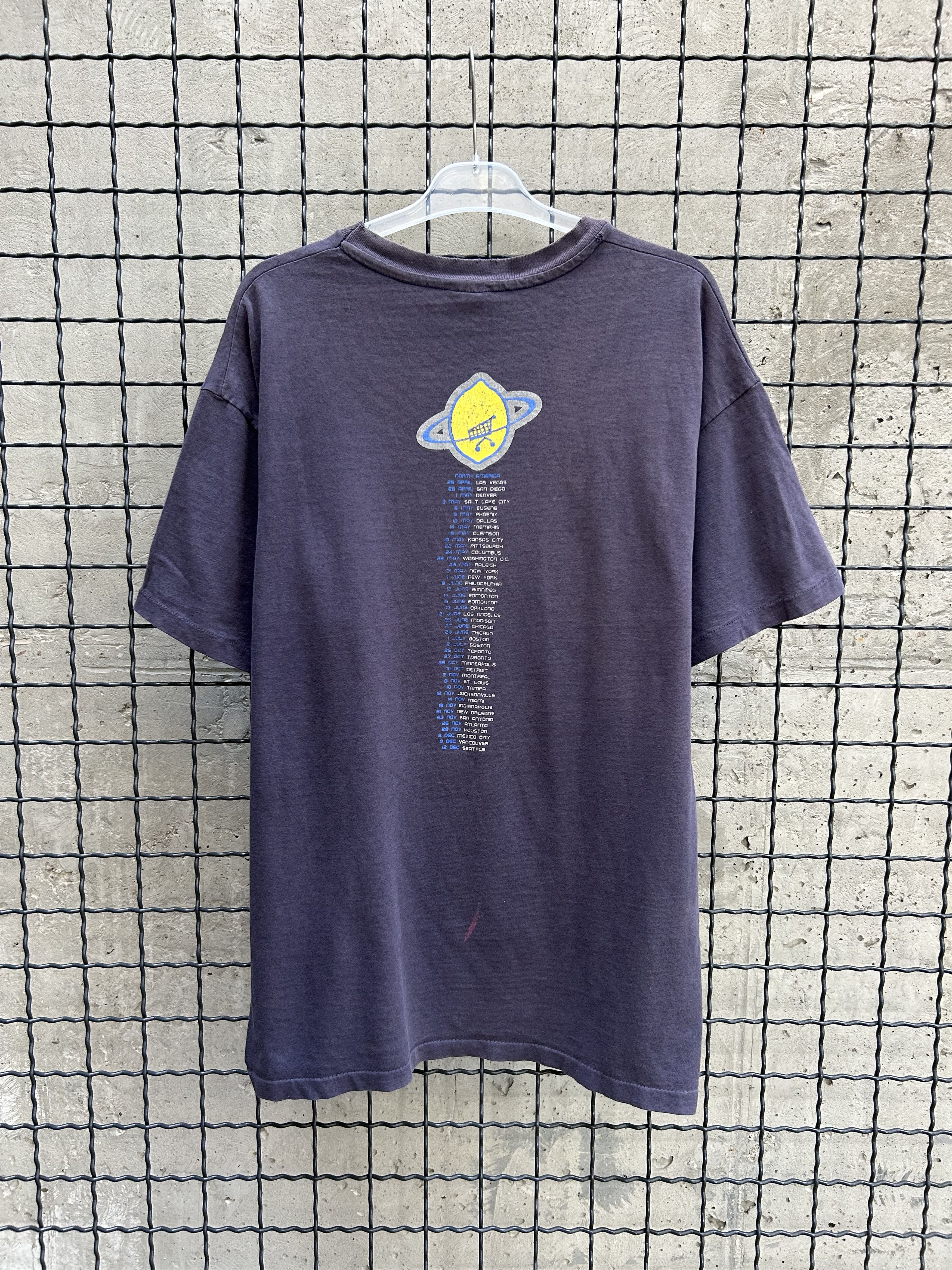 Band Tees Vintage 90s U2 Rock Band PopMart T-shirt Size US XL / EU 56 / 4 - 2 Thumbnail