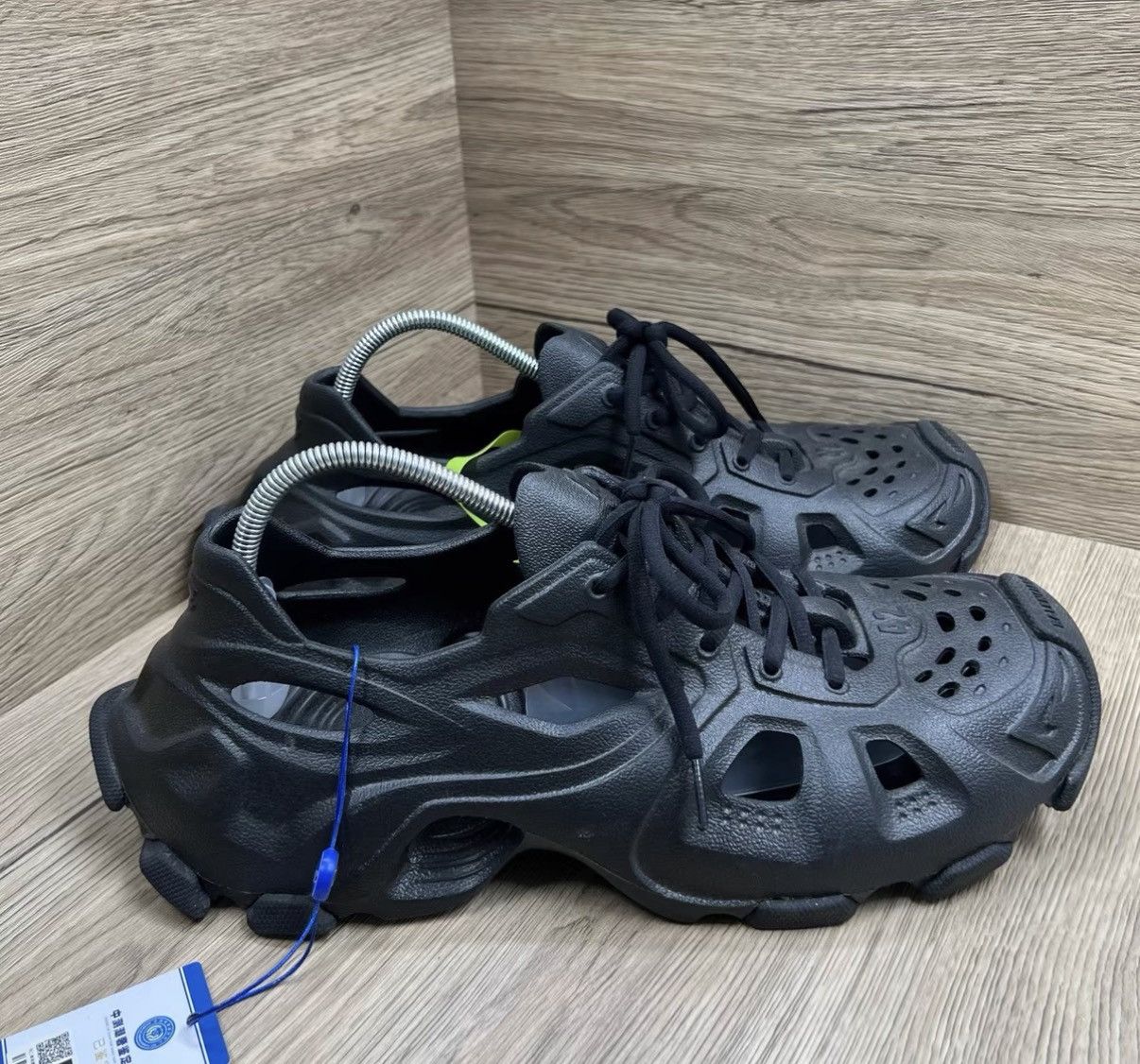 Balenciaga Balenciaga Black Lace-up Sneakers J41 Size US 8.5 / EU 41-42 - 4 Thumbnail