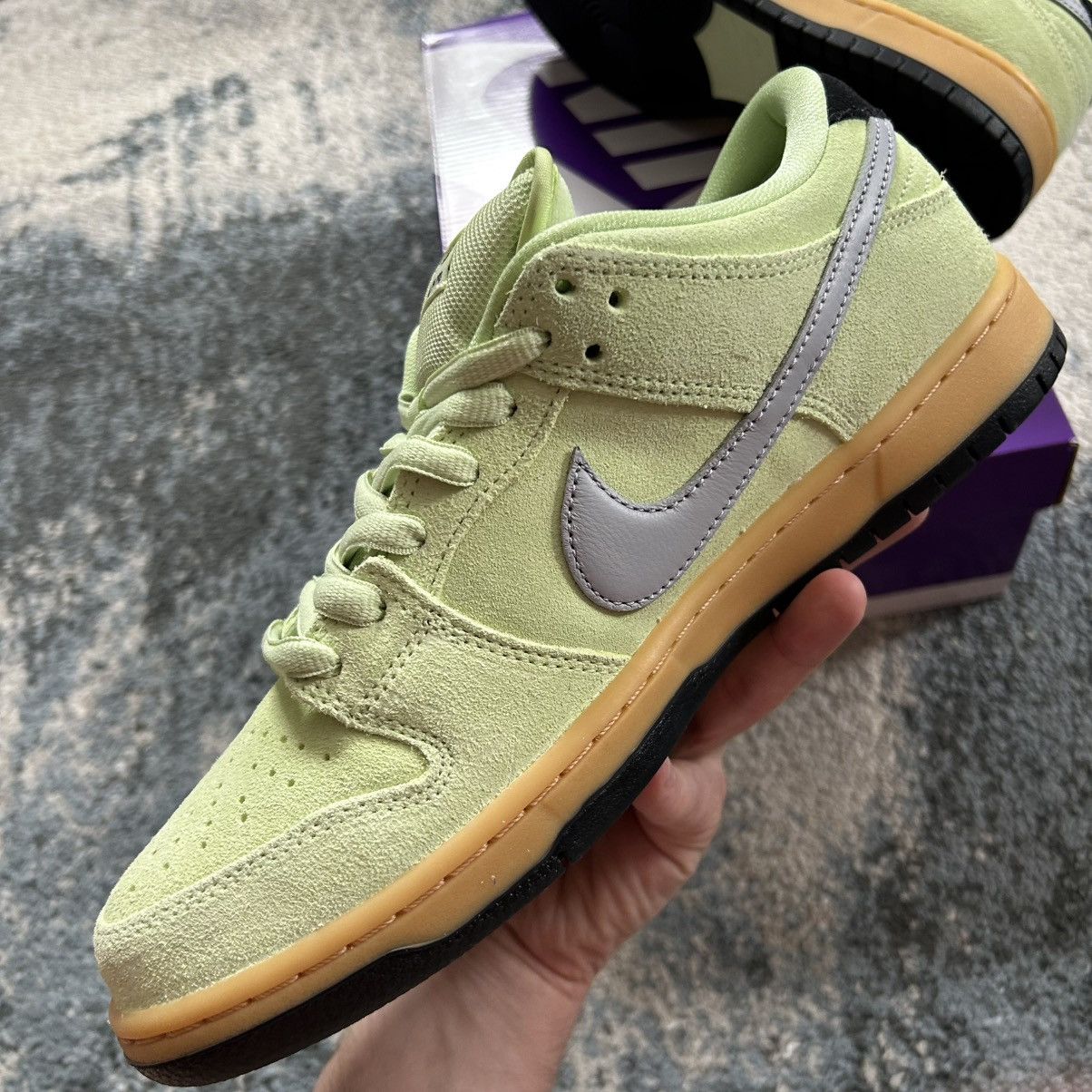 Nike SB DUNK LOW PRO PREMiUM SUEDE VERDUGO MOUNTAiN LiQUiD LiME WOLF Size US 9.5 / EU 42-43 - 9 Thumbnail