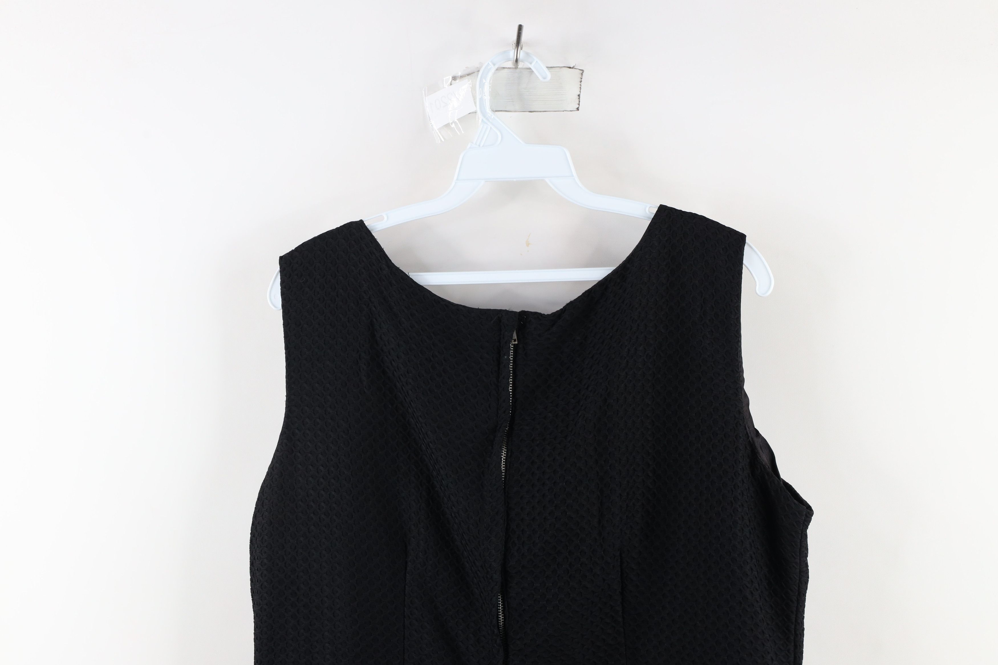 Vintage Vintage 50s Mod Textured Sleeveless Sheath Dress LBD USA Size XL / US 12-14 / IT 48-50 - 11 Thumbnail