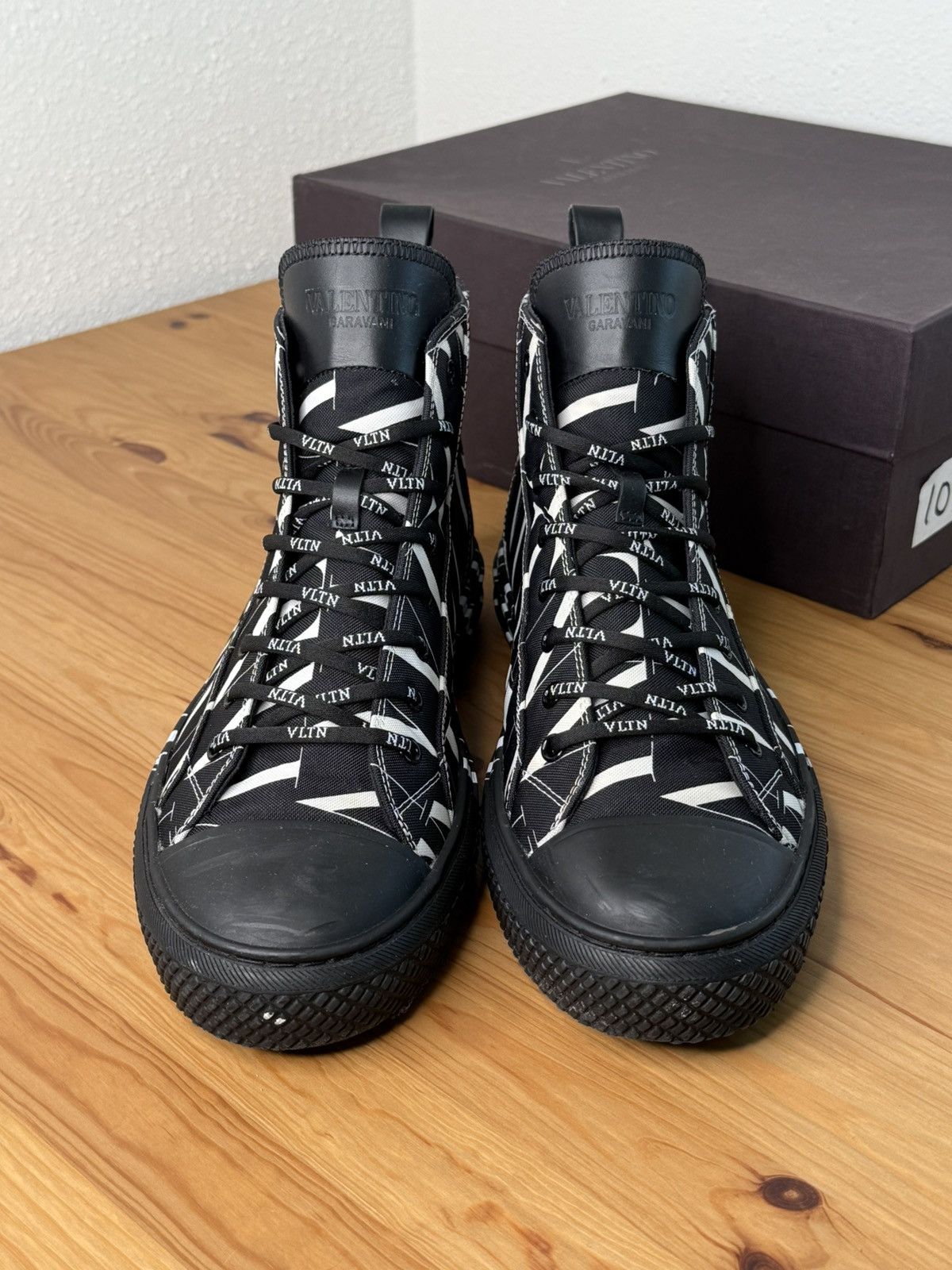 Valentino Valentino Garavani VLTN High Top Sneakers Size 12 Size US 12 / EU 45 - 8 Thumbnail