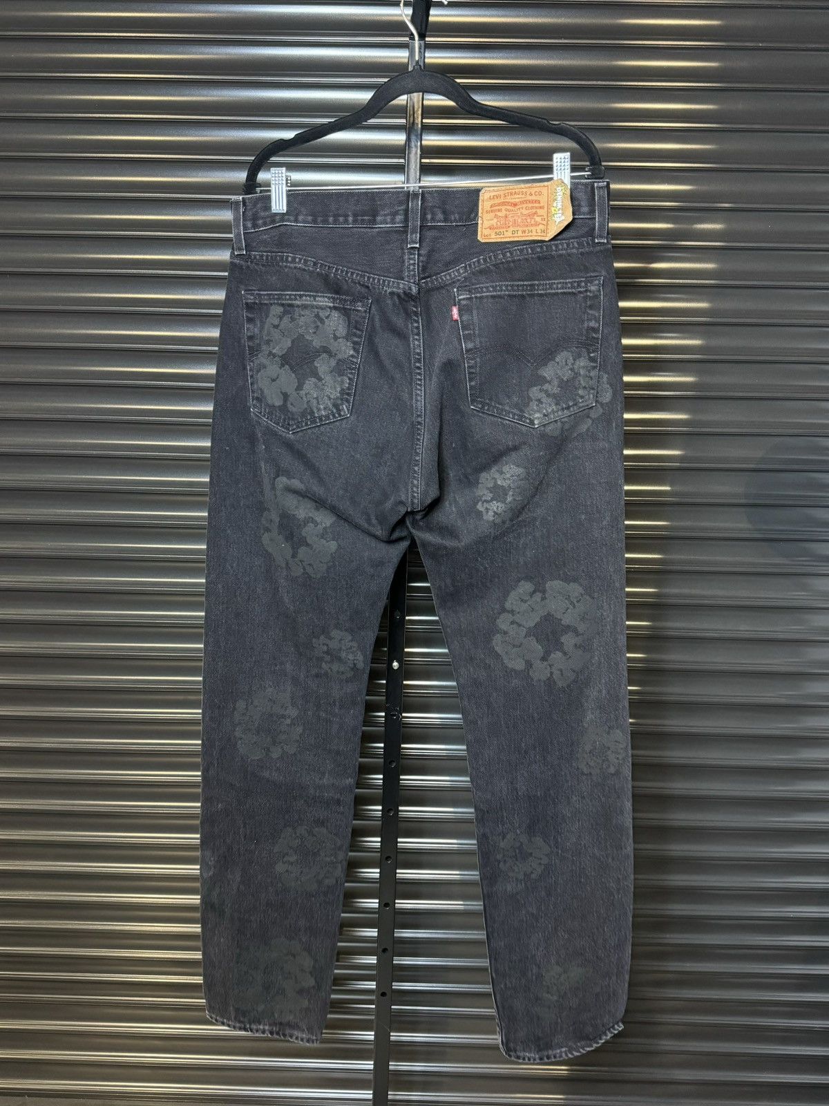 DENIM TEARS Denim Tears Black on Black Levi’s Jeans - 34x34 Size US 34 / EU 50 - 4 Thumbnail