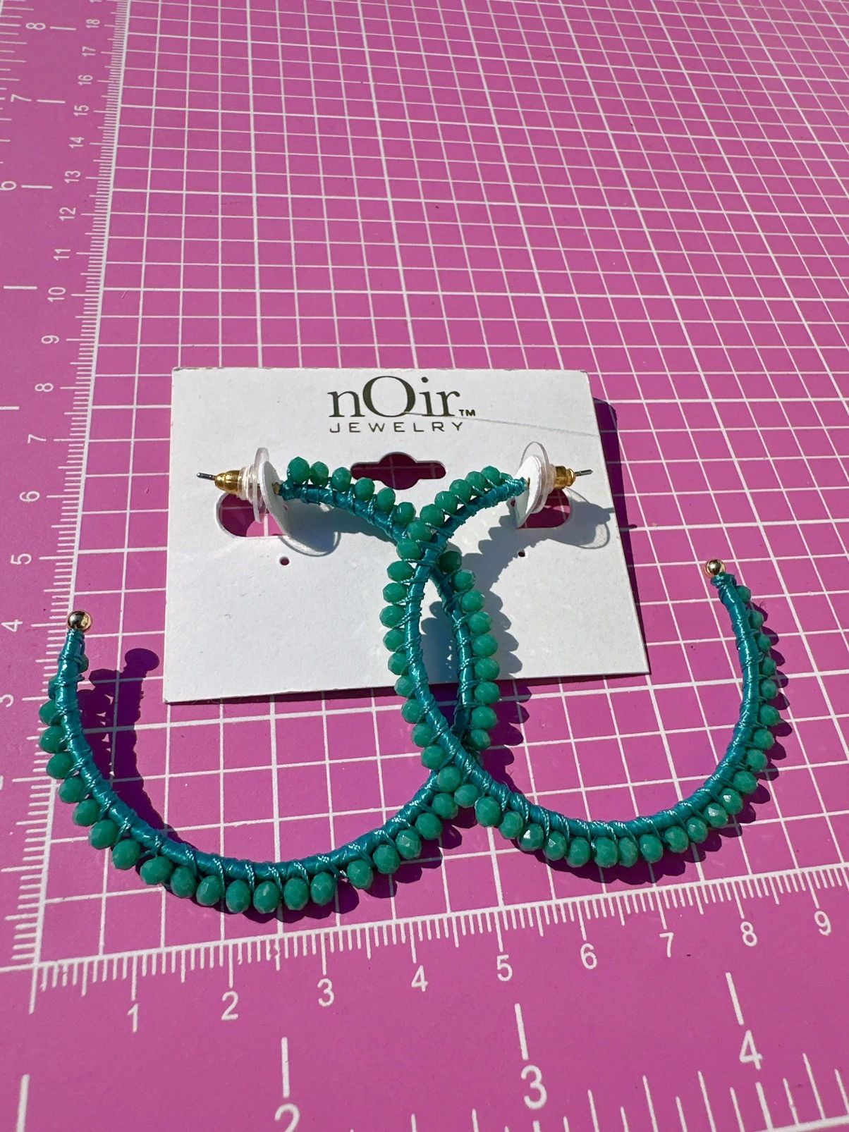 Designer nOir Jewelry Green beaded medium hoop open loop Earrings Size ONE SIZE - 3 Thumbnail