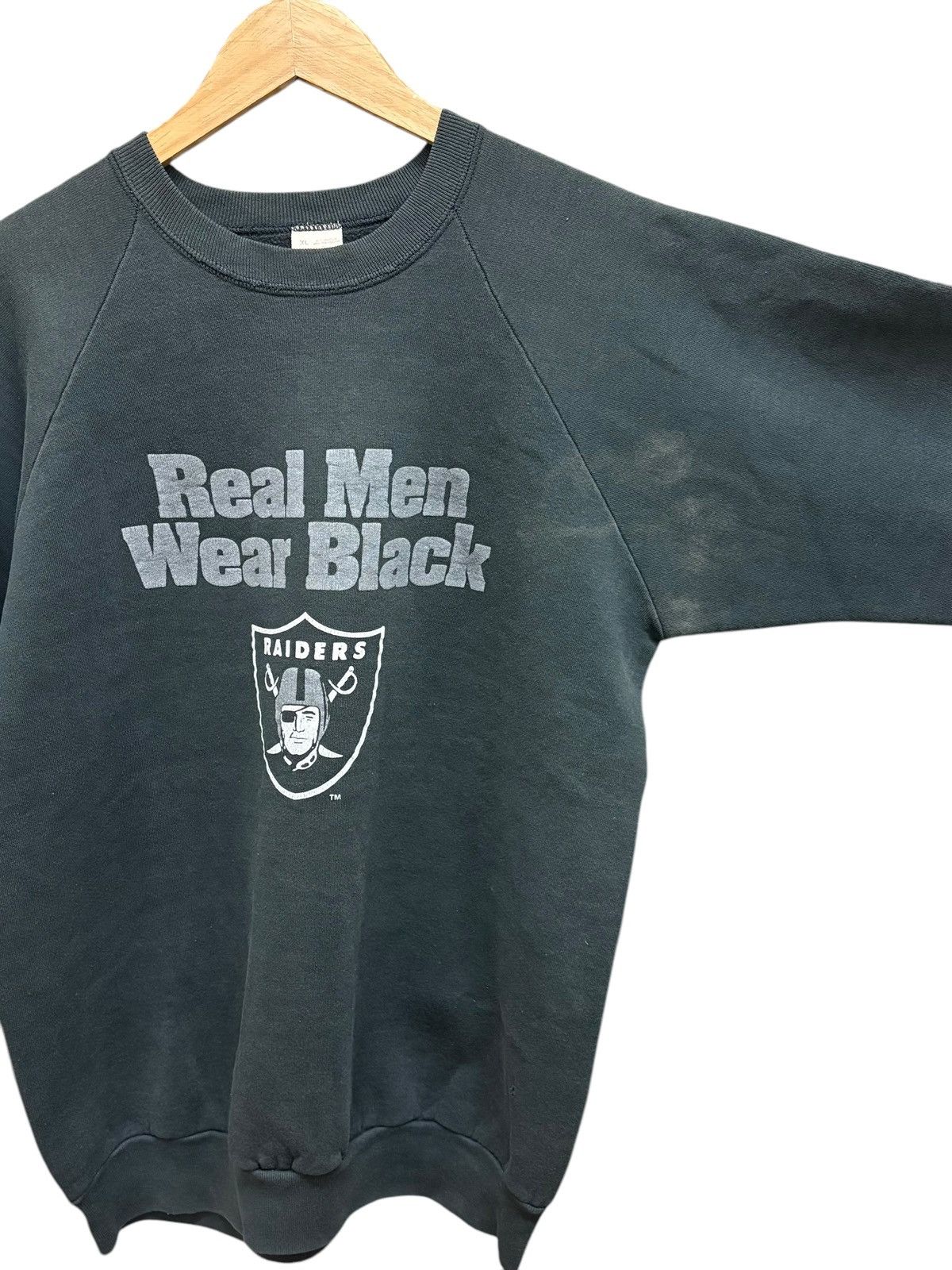 NFL × Vintage Vintage 80s Faded Raiders NFL Pullover Sweatshirt Size US M / EU 48-50 / 2 - 4 Thumbnail