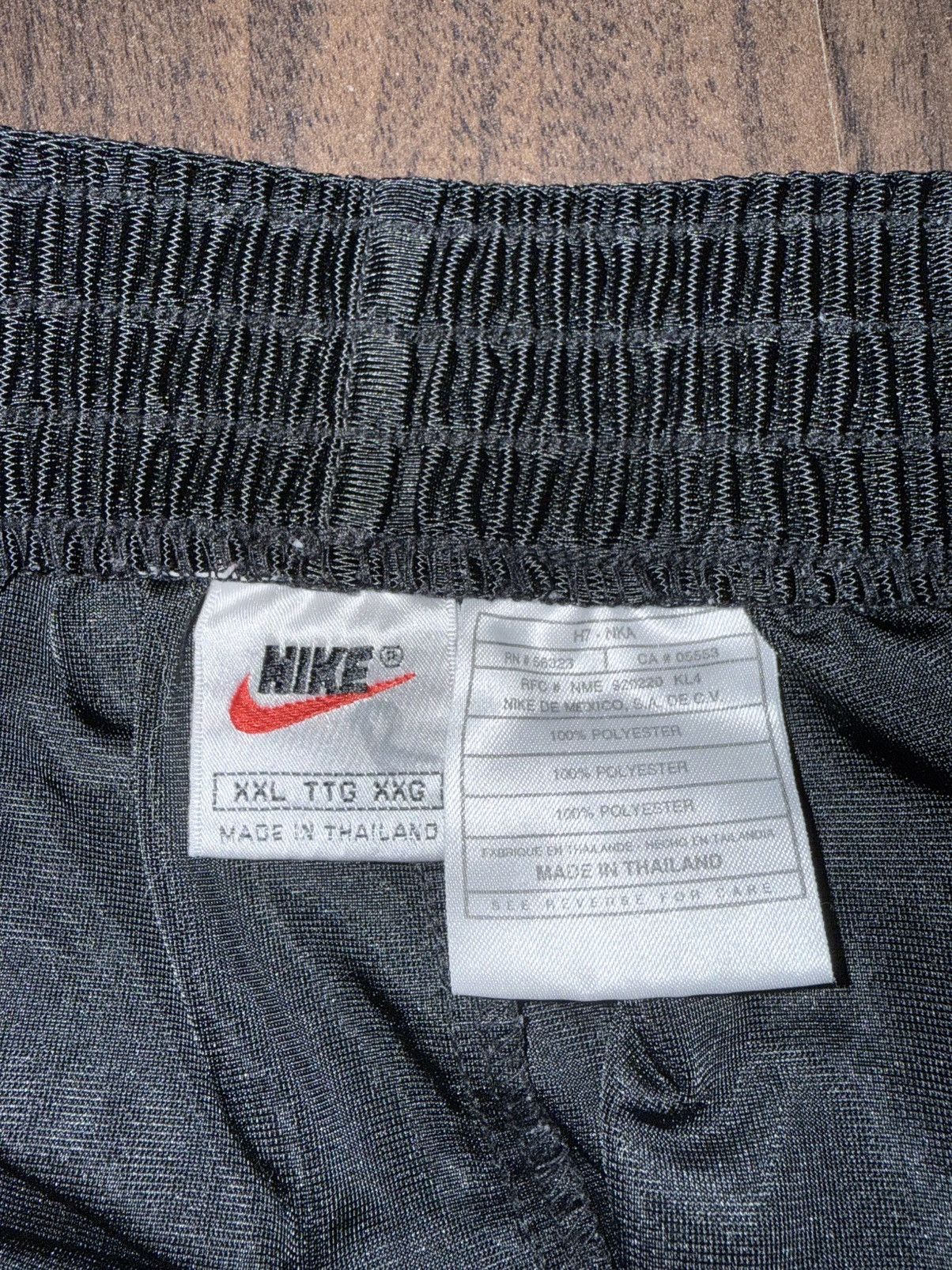 Nike 90s Nike Black Tear Away Baggy Streetwear Track Pants Size US 38 / EU 54 - 5 Thumbnail