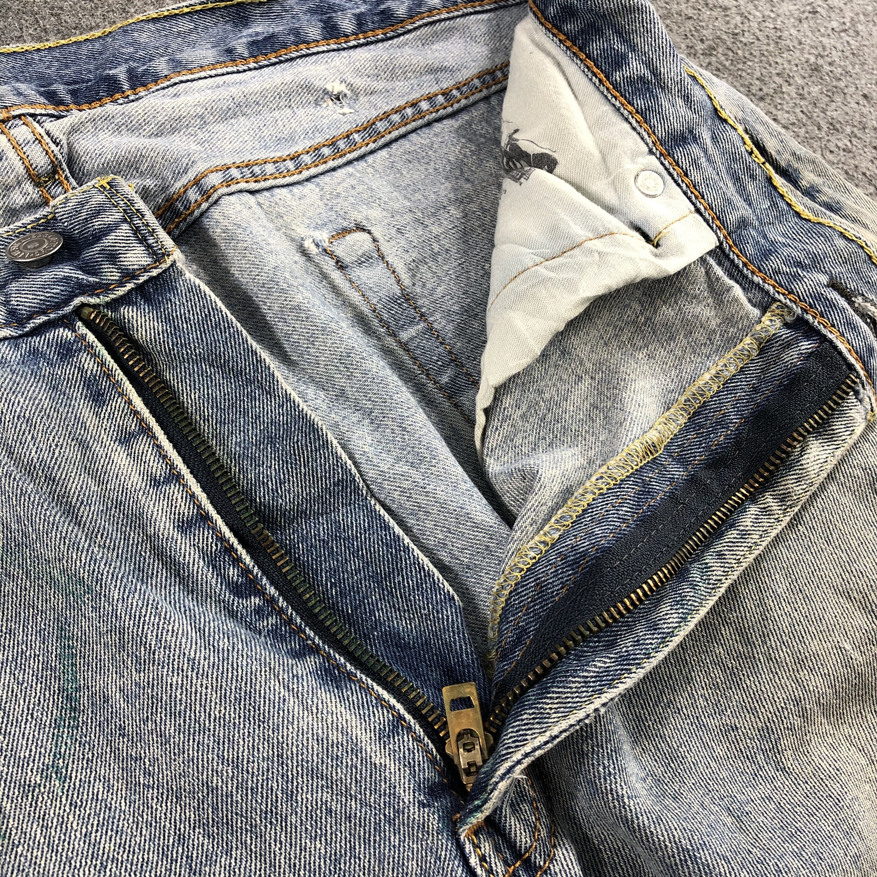 Levi's Vintage Light Wash Levis 505 Jeans-J2240 Size US 38 / EU 54 - 14 Thumbnail