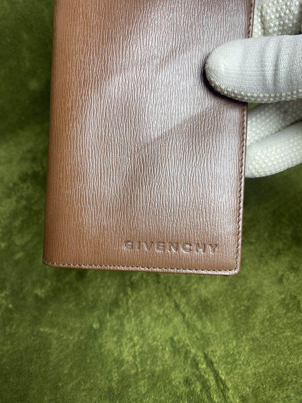 Givenchy Vintage Givenchy Brown Leather Size ONE SIZE - 4 Thumbnail