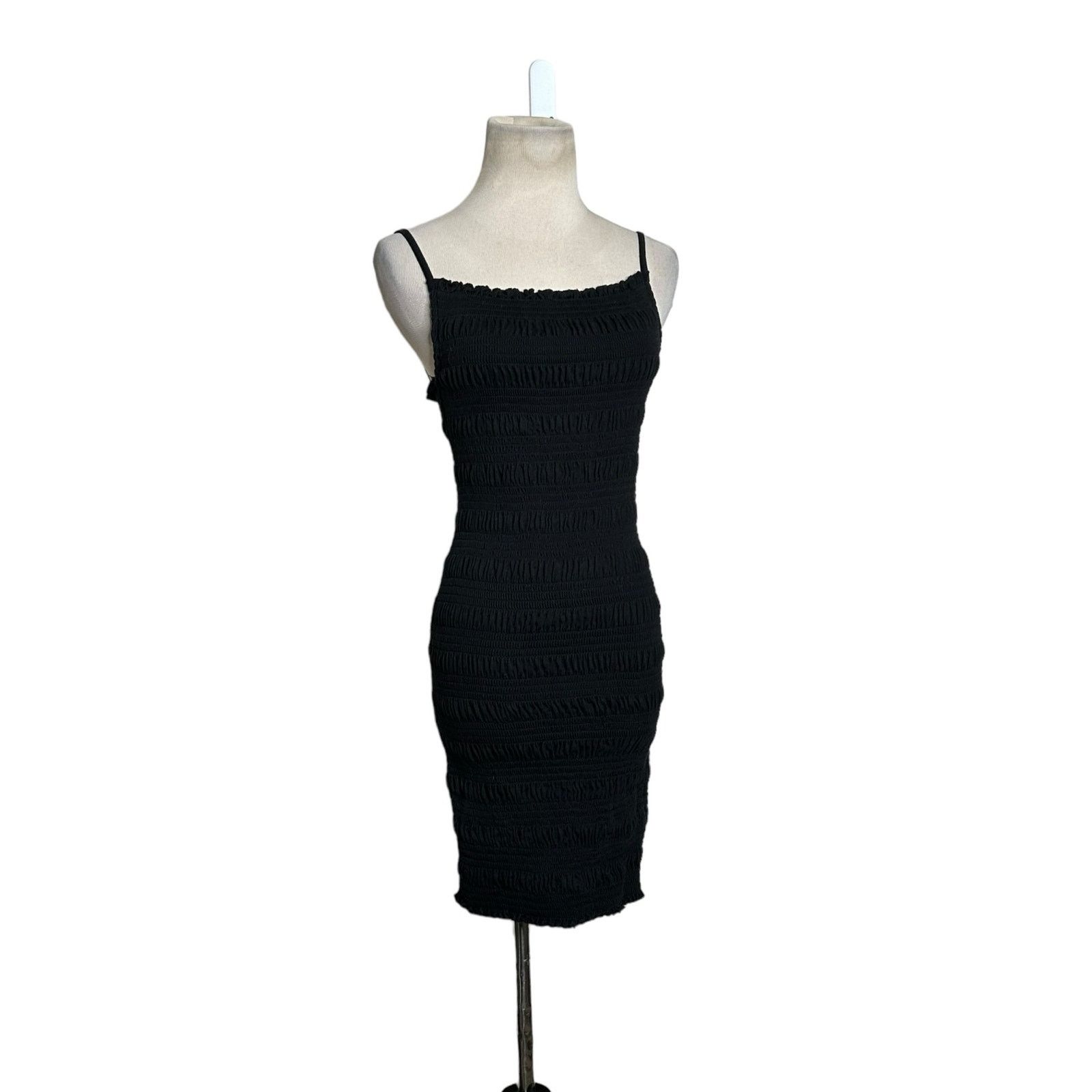 H&M H&M black smocked fitted mini dress size Small Size S / US 4 / IT 40 - 6 Thumbnail