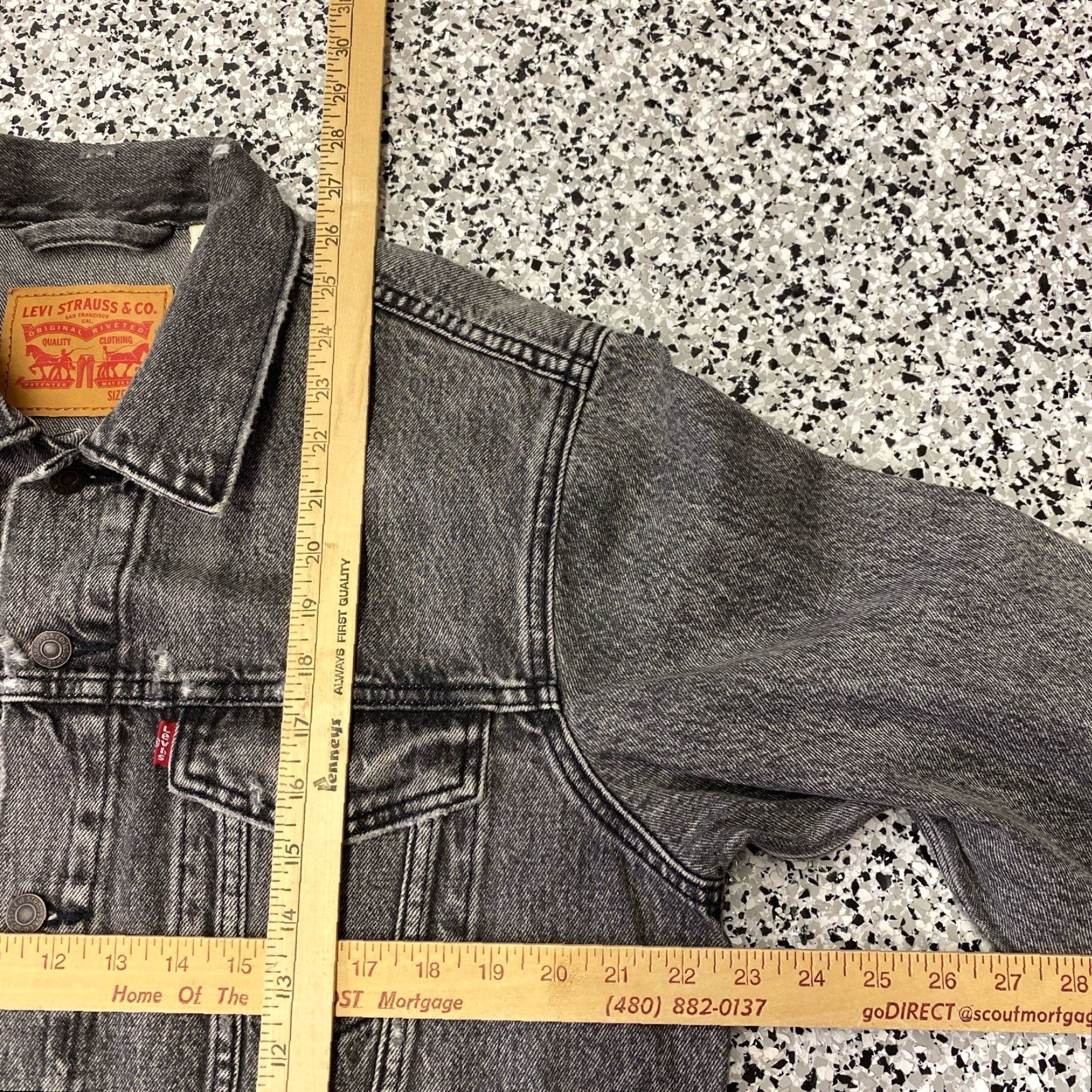 Levi's Levi's Sample Denim Stock Trucker Jacket Black Distressed M Medium Men Jacket Size US M / EU 48-50 / 2 - 3 Thumbnail
