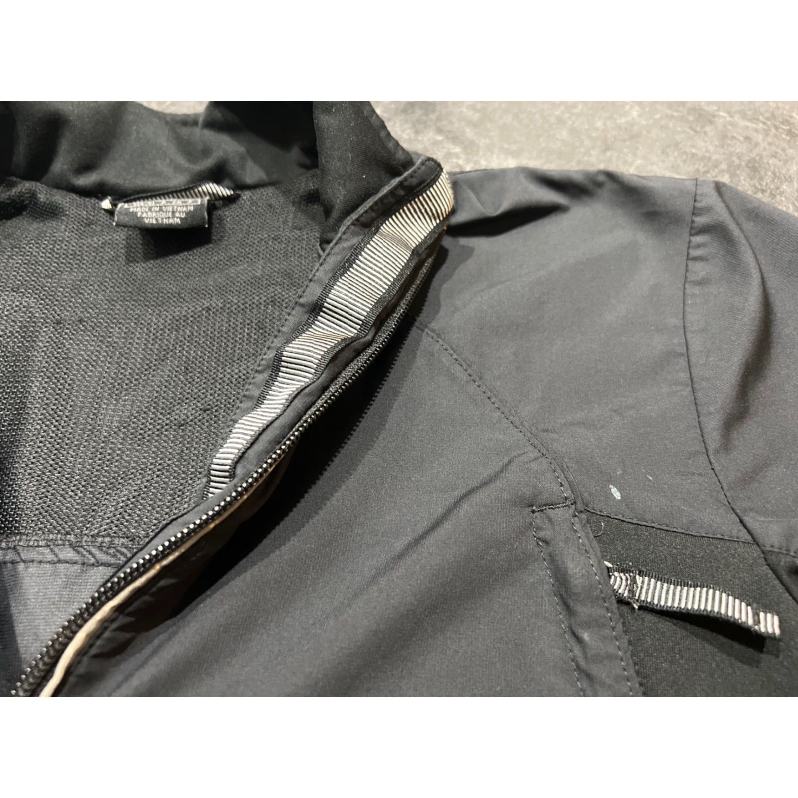 Nike VINTAGE Nike Track Jacket Women’s Size 4-6 Black Full Zip Activewear Size S / US 4 / IT 40 - 4 Thumbnail
