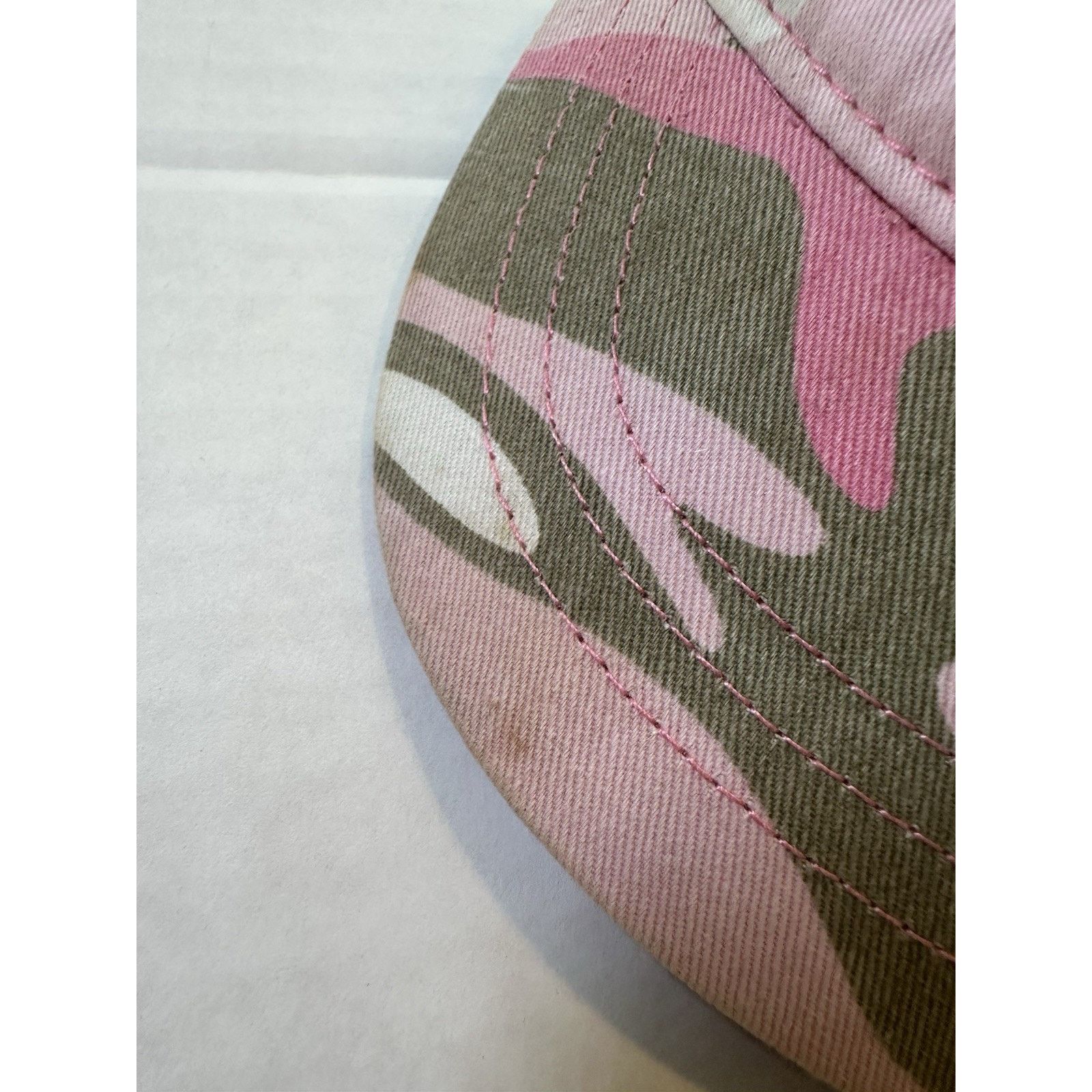 John Deere John Deere Pink Camo Military Cap/Hat L/XL Strap Back 2011 Size ONE SIZE - 2 Thumbnail