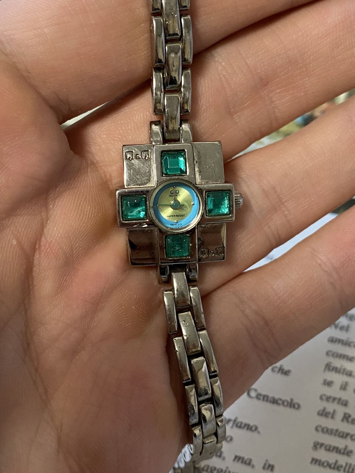 Japanese Brand Vintage Q&Q Citizen Emerald Stone Cross Watch Silver Tone Size ONE SIZE - 6 Thumbnail